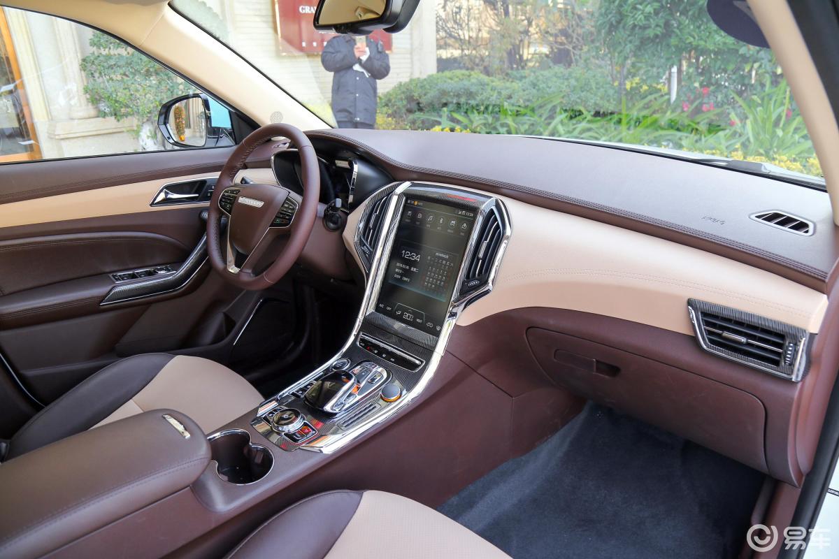 【猎豹cs9 ev2018款ev300 精英版内饰汽车图片-汽车图片大全】-易车