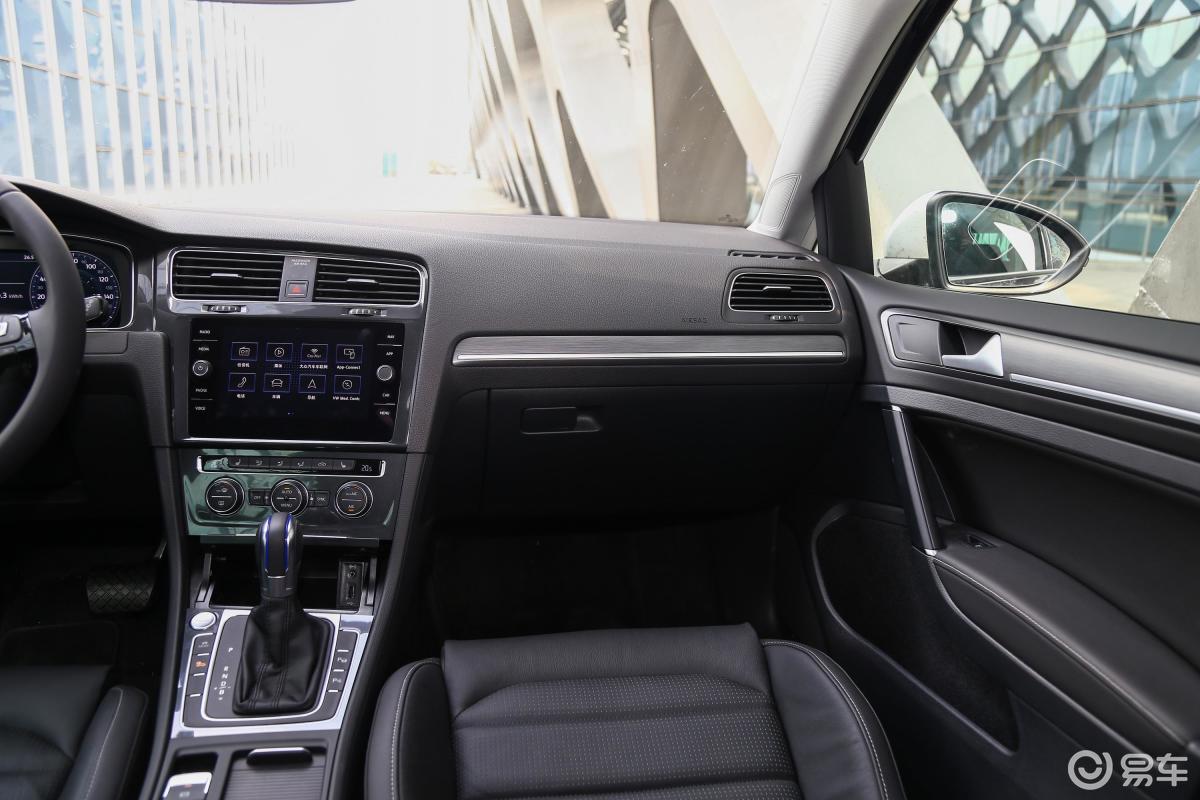 大众·新能源  高尔夫 纯电动(进口)  2018款  2018款  e-golf  e