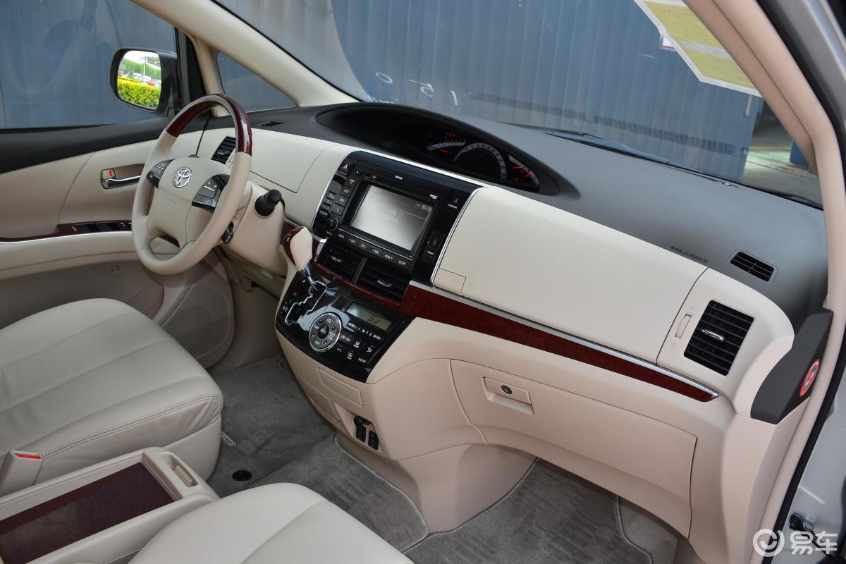 丰田 普瑞维亚  2012款  2012款  2010款  2.4l cvt 豪华版 7座  2.