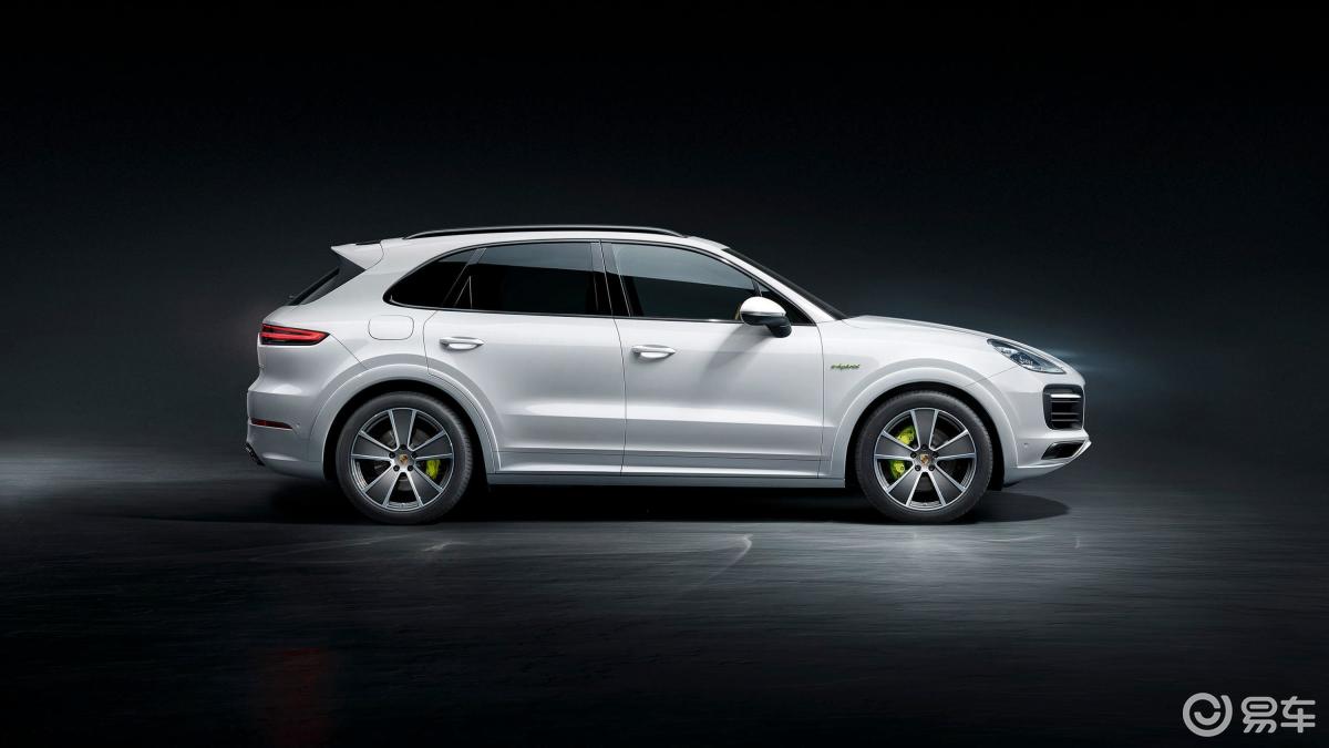 【保时捷cayenne2018款cayenne侧前45度车头向右水平汽车图片-汽车