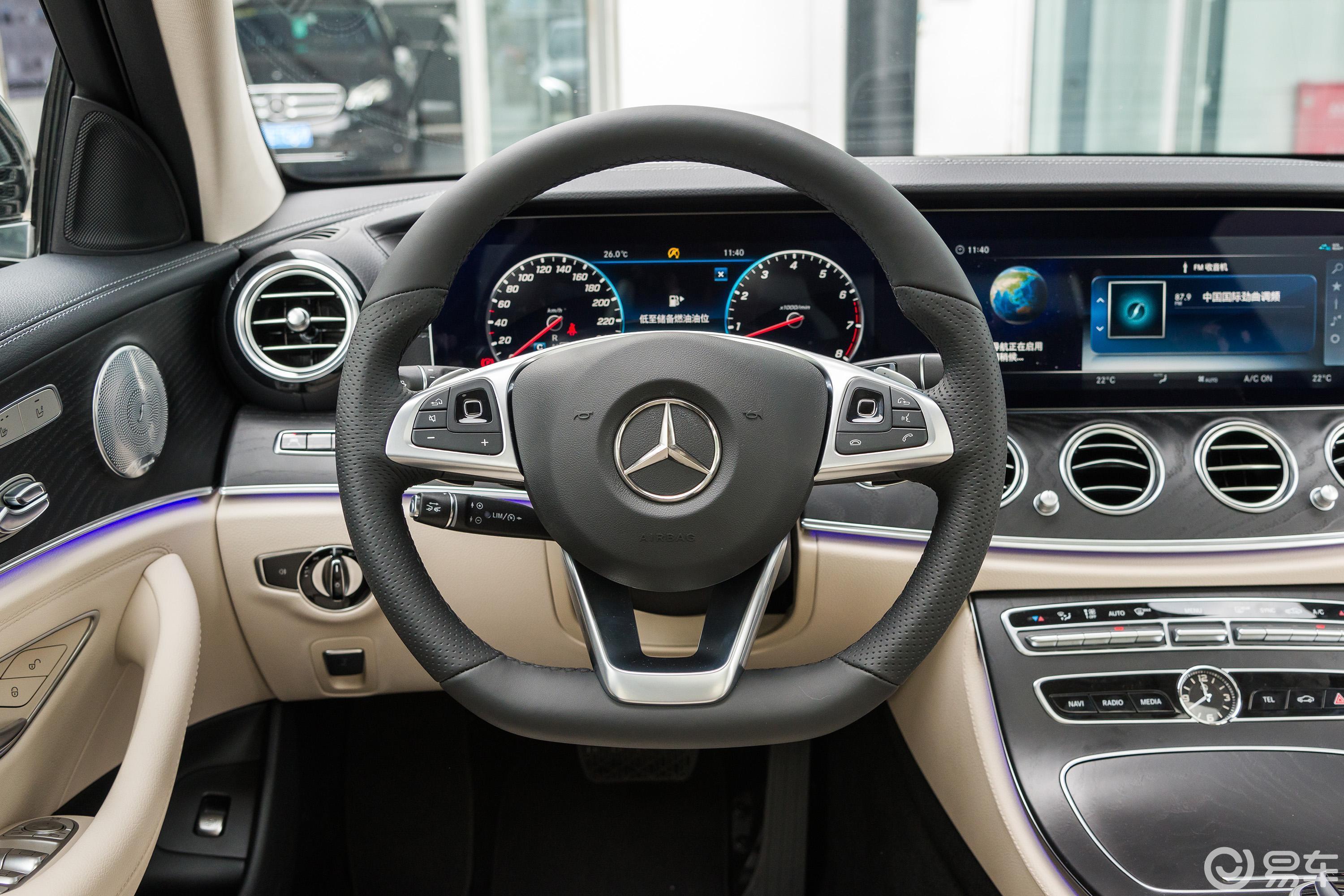 【奔驰e级2018款改款 e 320 l 4matic 运动轿车方向盘汽车图片-汽车