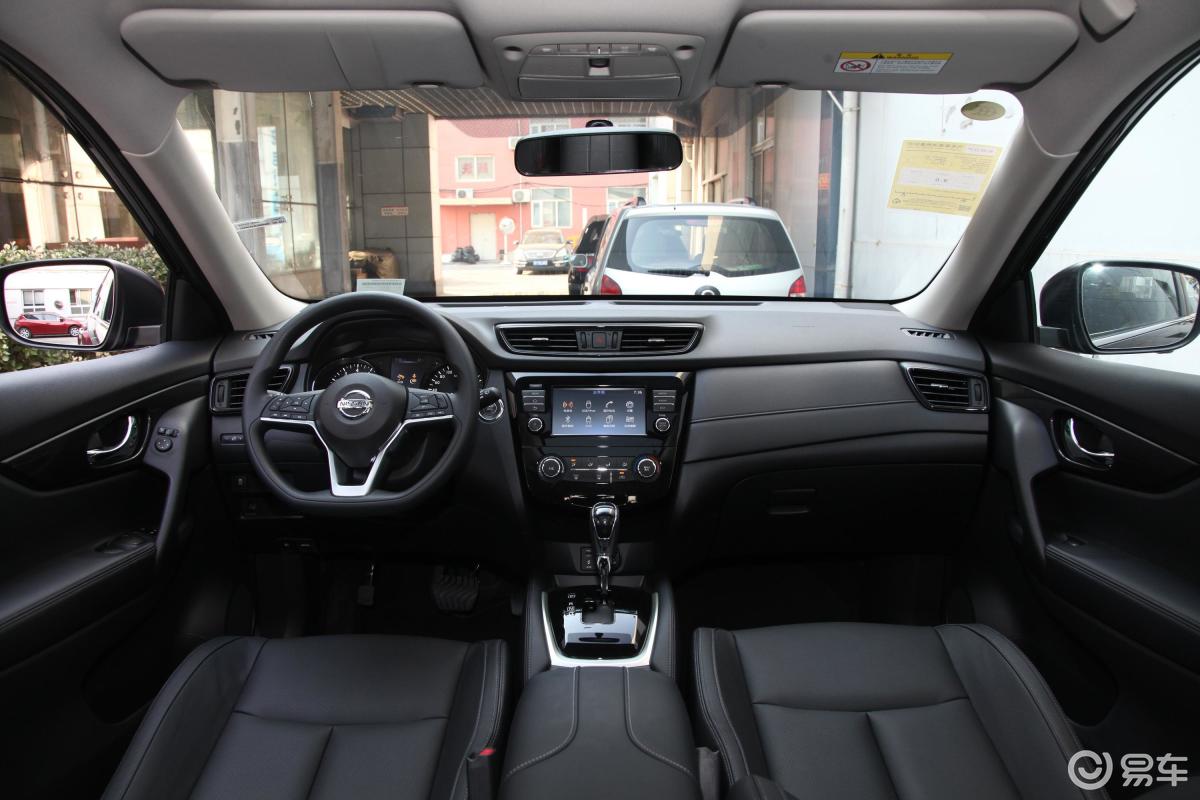 东风日产  奇骏 2017款  2021款  2020款  2019款  2017款  2016款