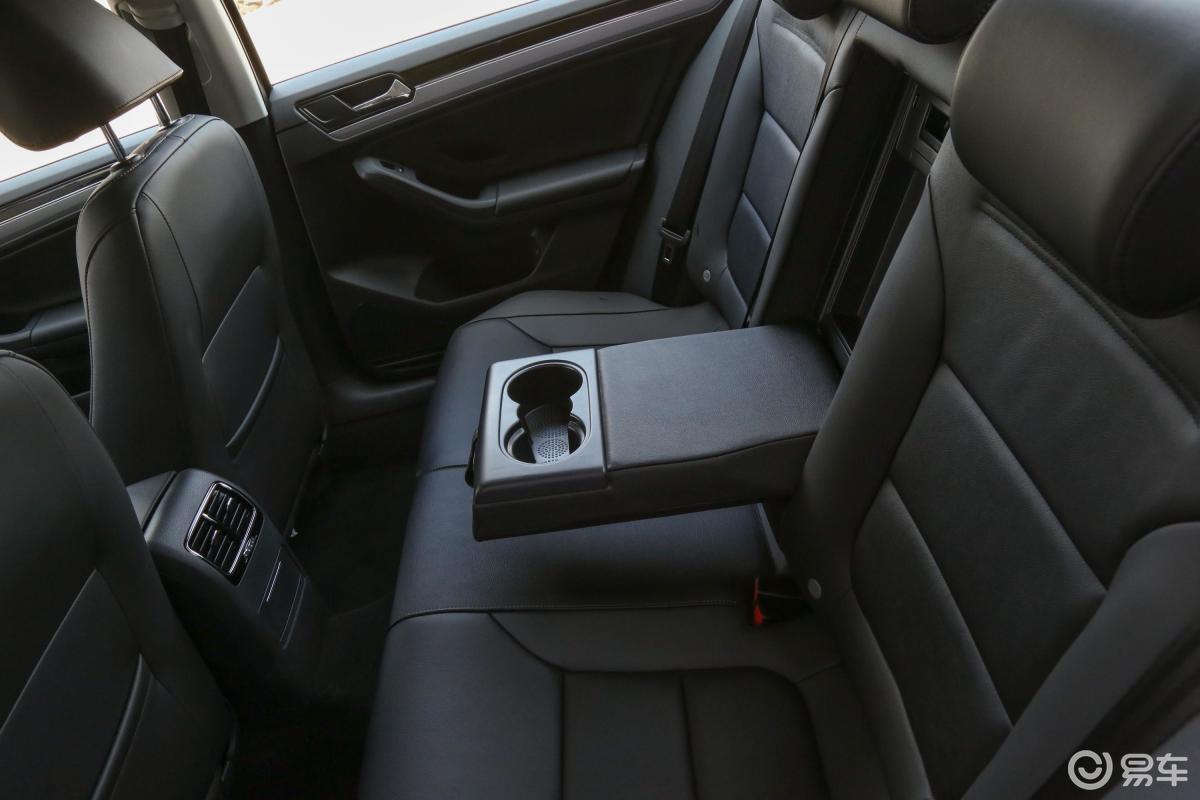 【速腾2018款280tsi 双离合 熠动版后排座椅汽车图片-汽车图片大全】