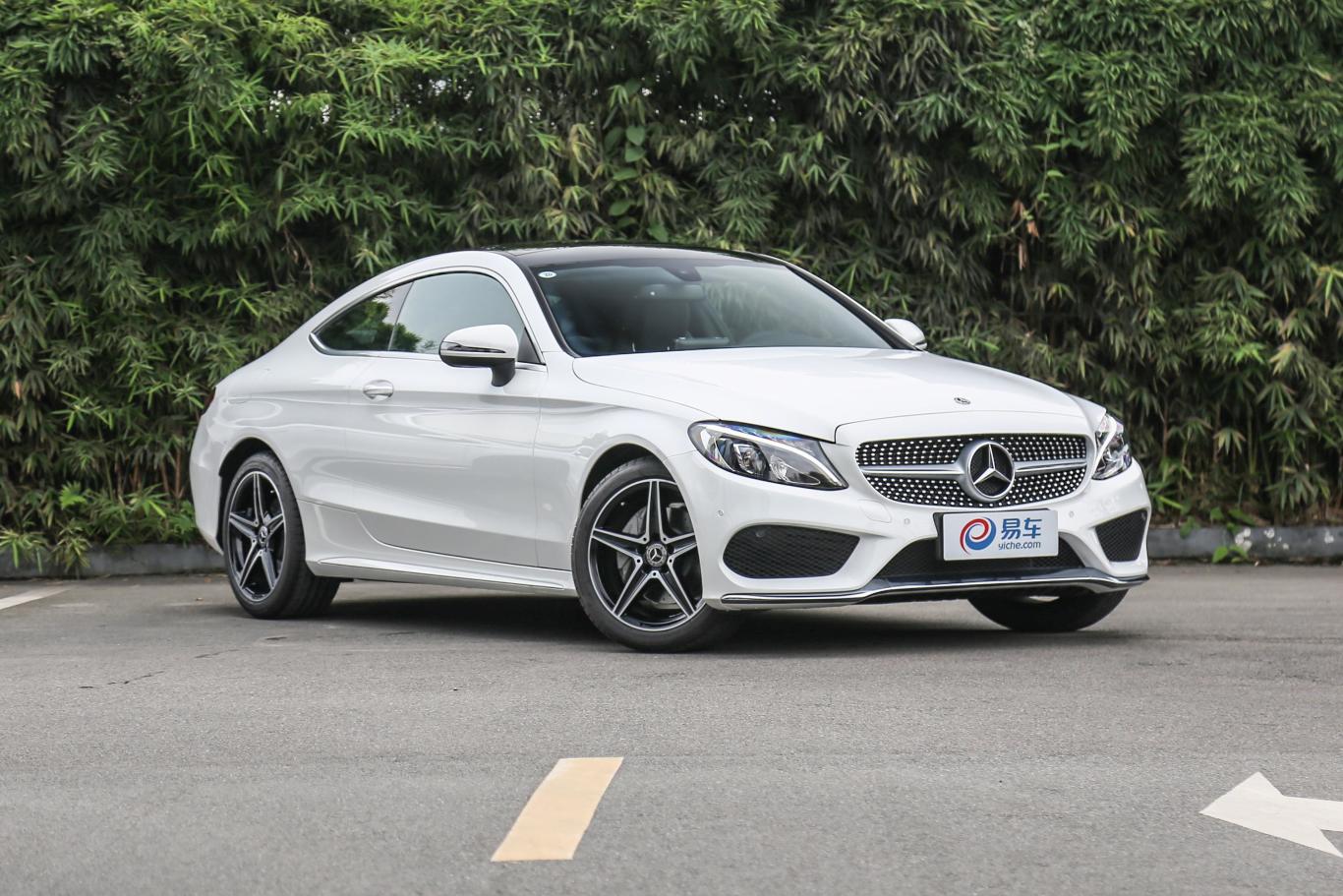 奔驰c级(进口)c 200 轿跑车侧前45度车头向右水平