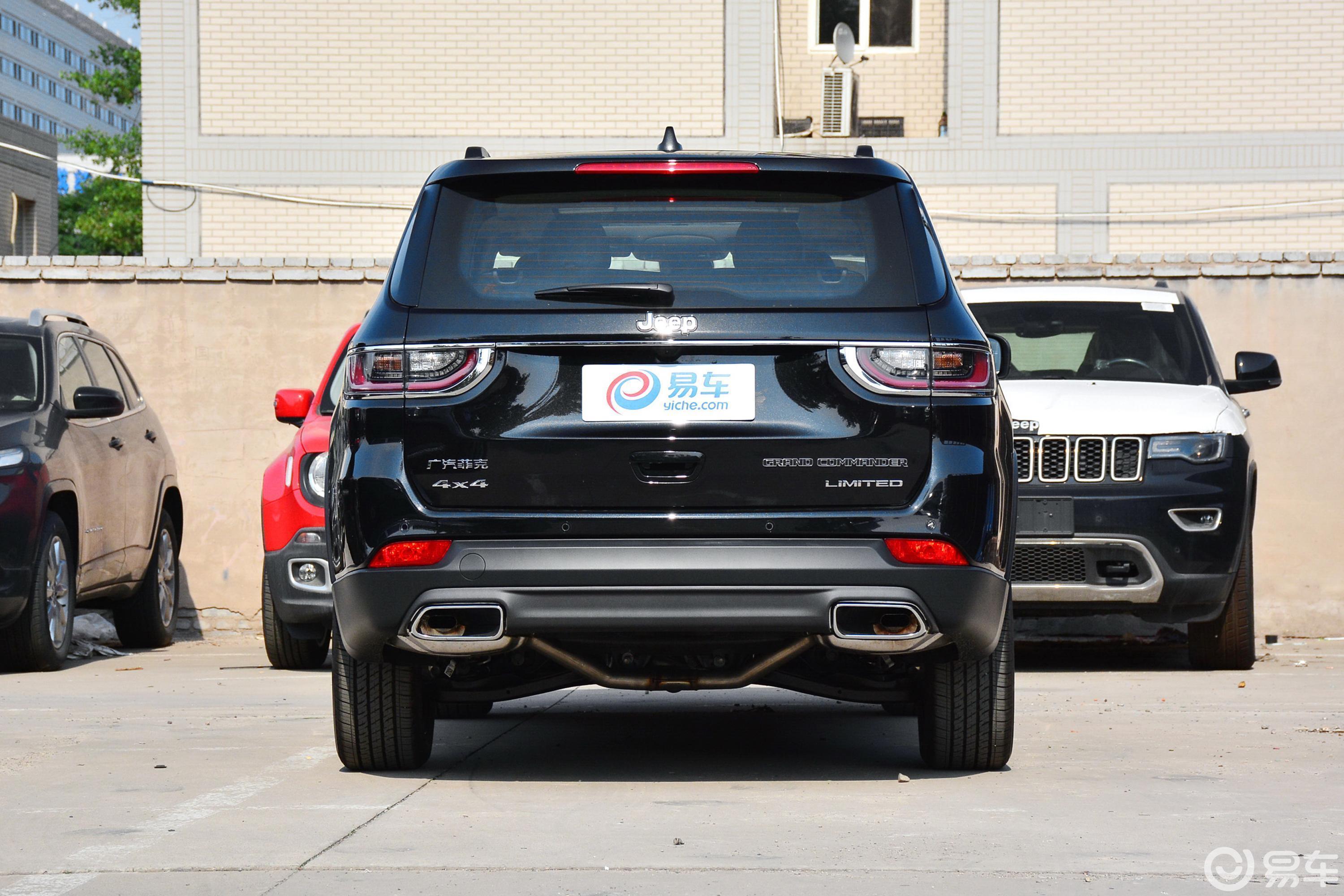 广汽菲克jeep  大指挥官  2018款  2018款  2.0t 四驱 臻享版 国v  2.