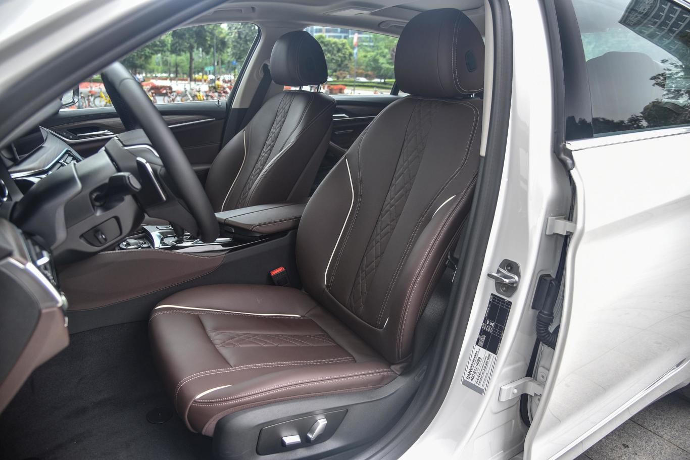 宝马5系改款 530li 领先版 豪华套装驾驶员座椅