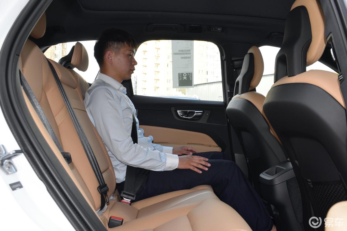 【沃尔沃xc602019款t5 四驱 智逸版后排座椅汽车图片-汽车图片大全】