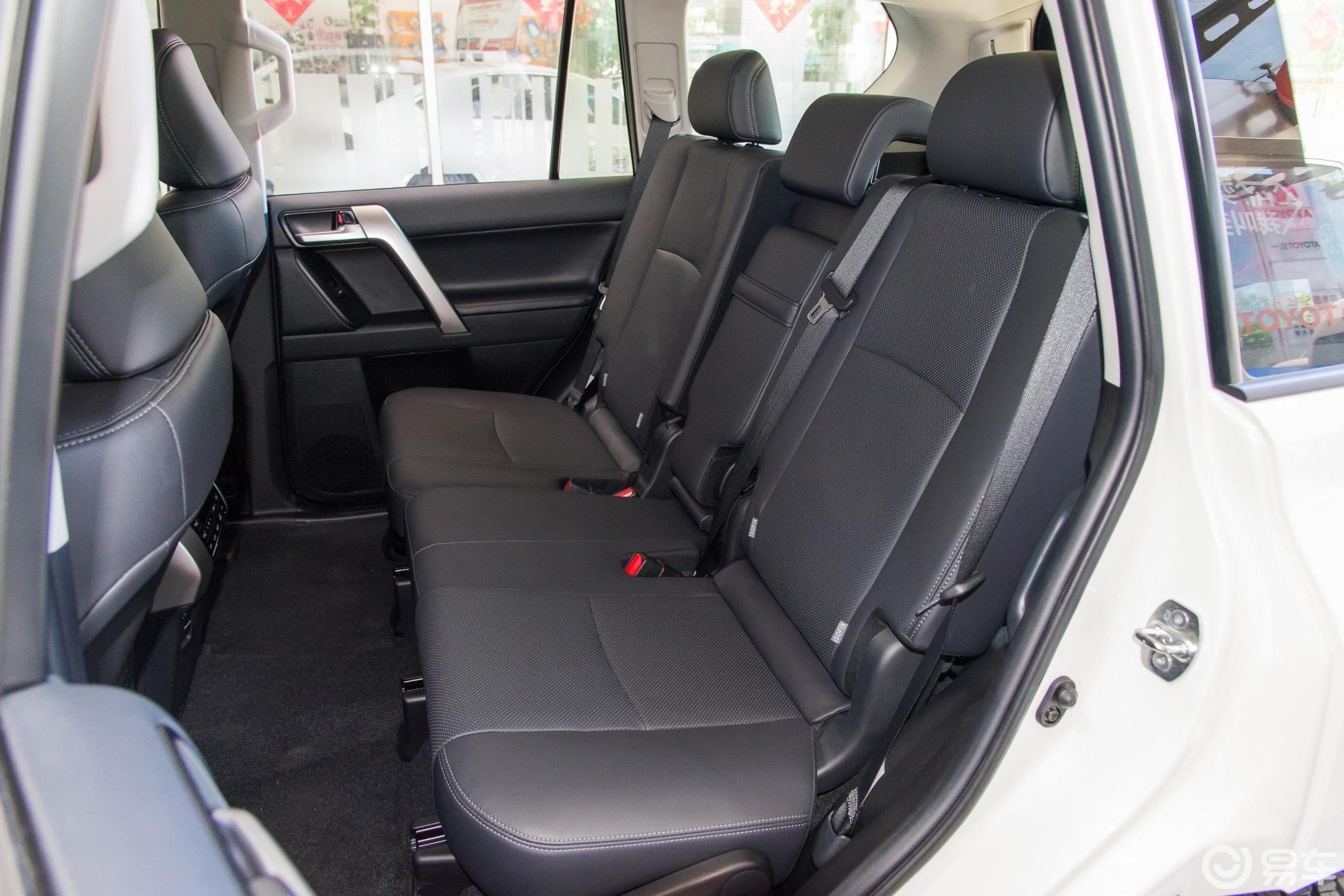 【普拉多2018款3.5l tx-l后排座椅汽车图片-汽车图片大全】-易车