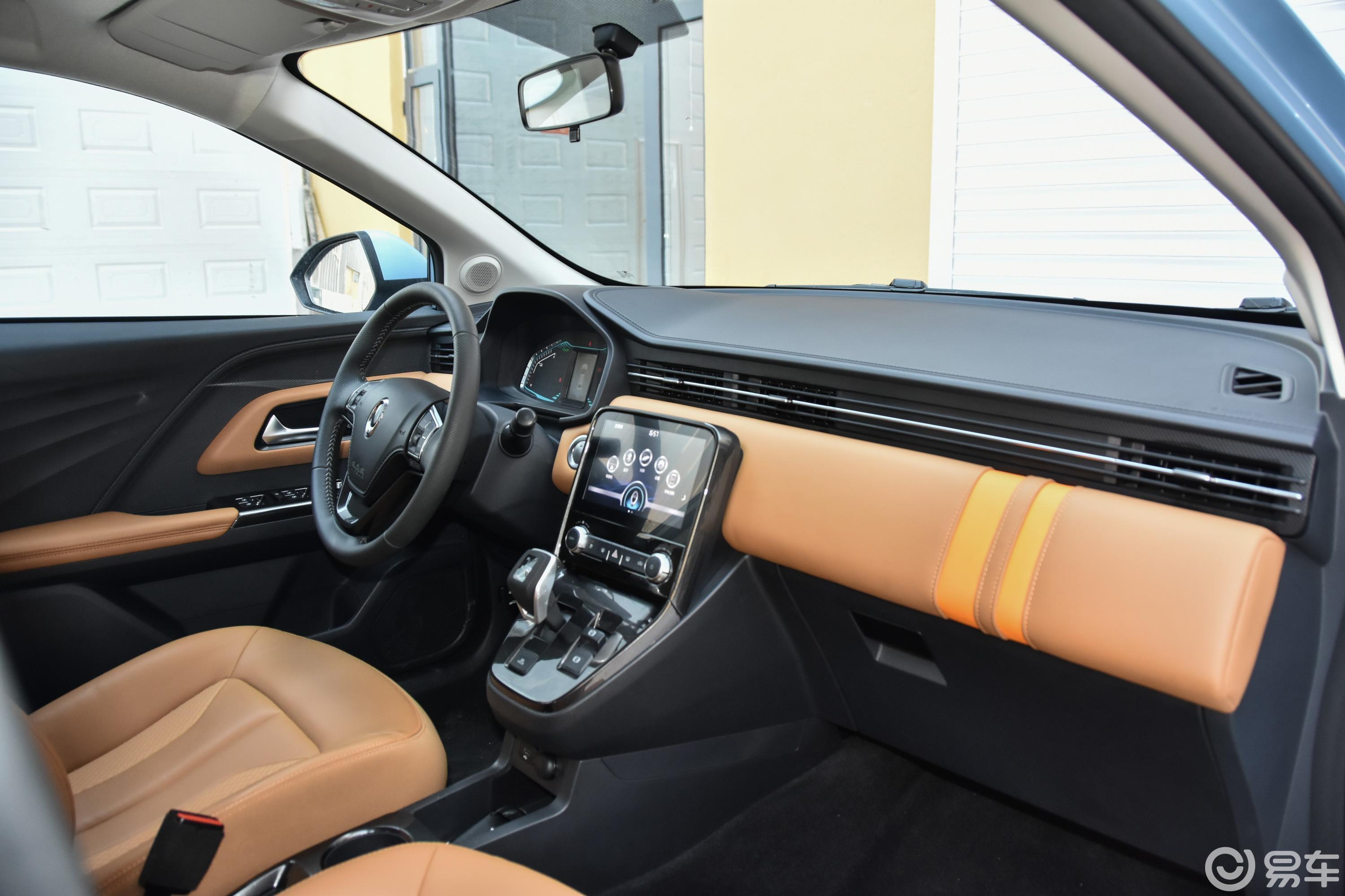 【欧拉iq2018款智联版内饰全景副驾驶员方向汽车图片-汽车图片大全】