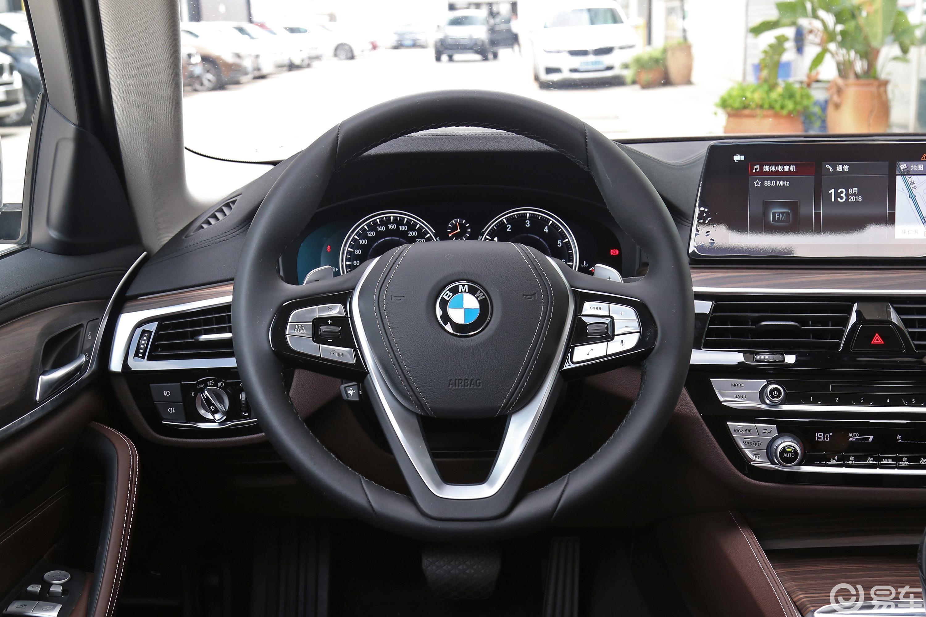 【宝马5系2018款改款 530li 领先版 豪华套装方向盘汽车图片-汽车图片