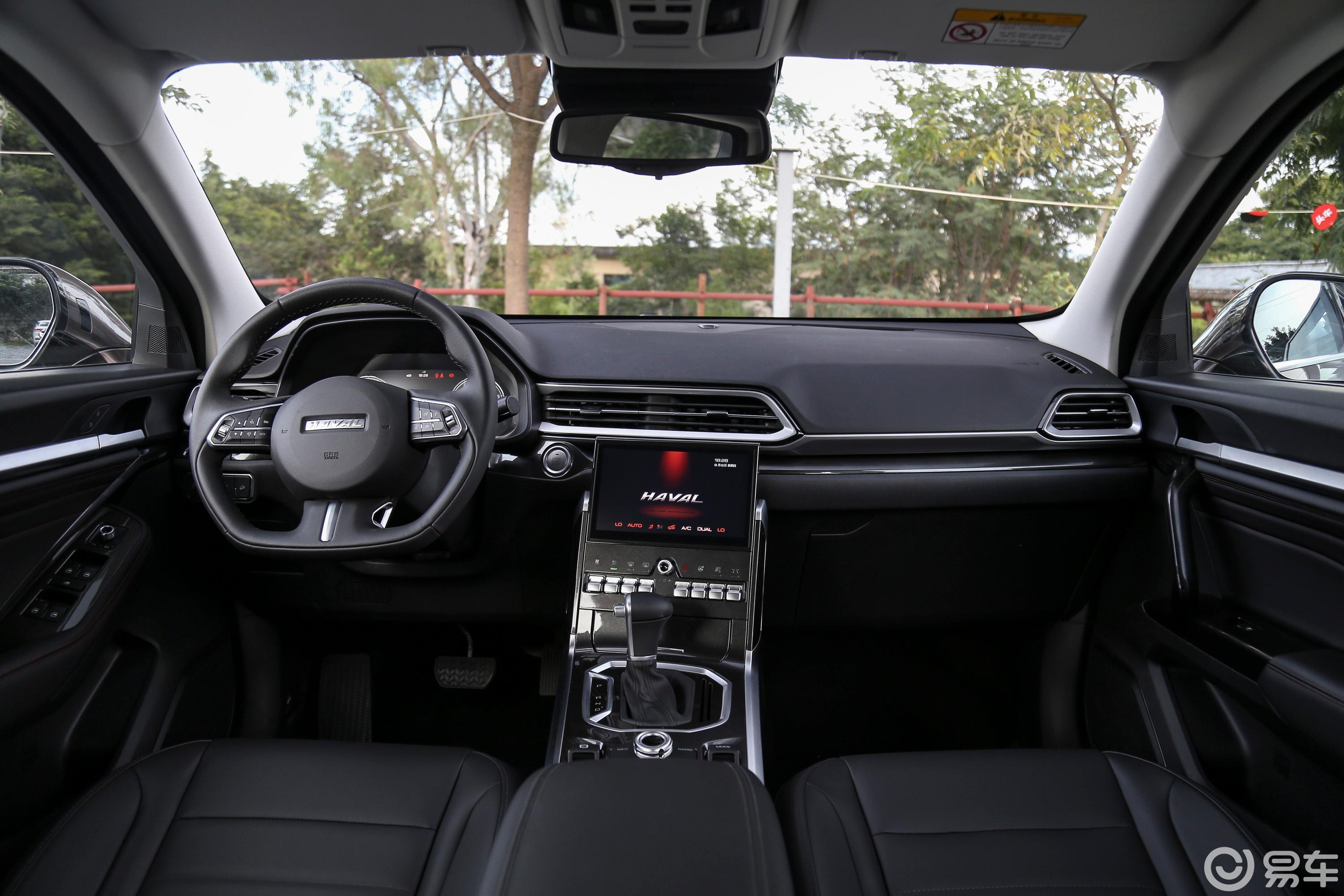5t 双离合 i范内饰全景正拍汽车图片-汽车图片大全】-易车