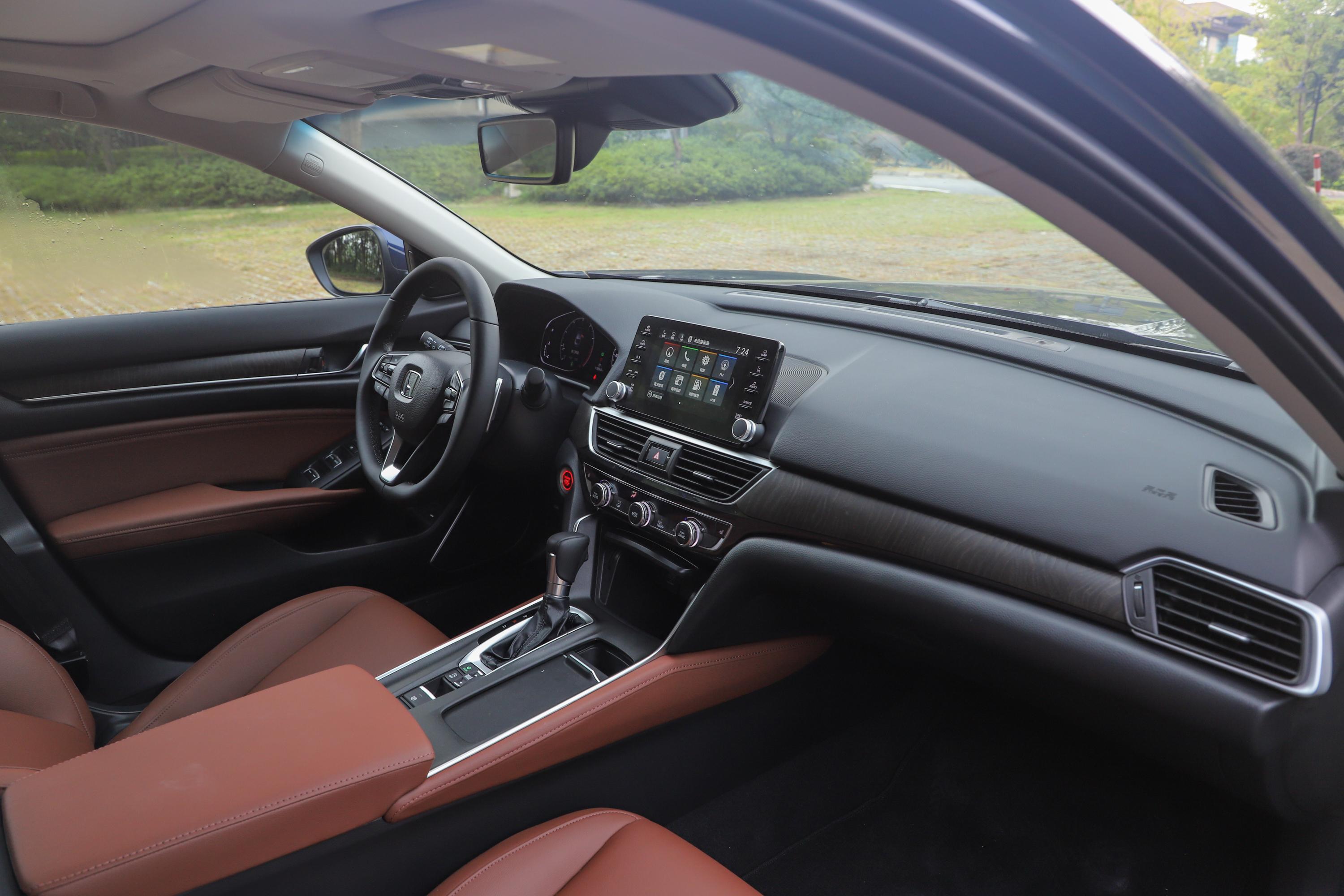 inspire内饰-后排-动力-易车