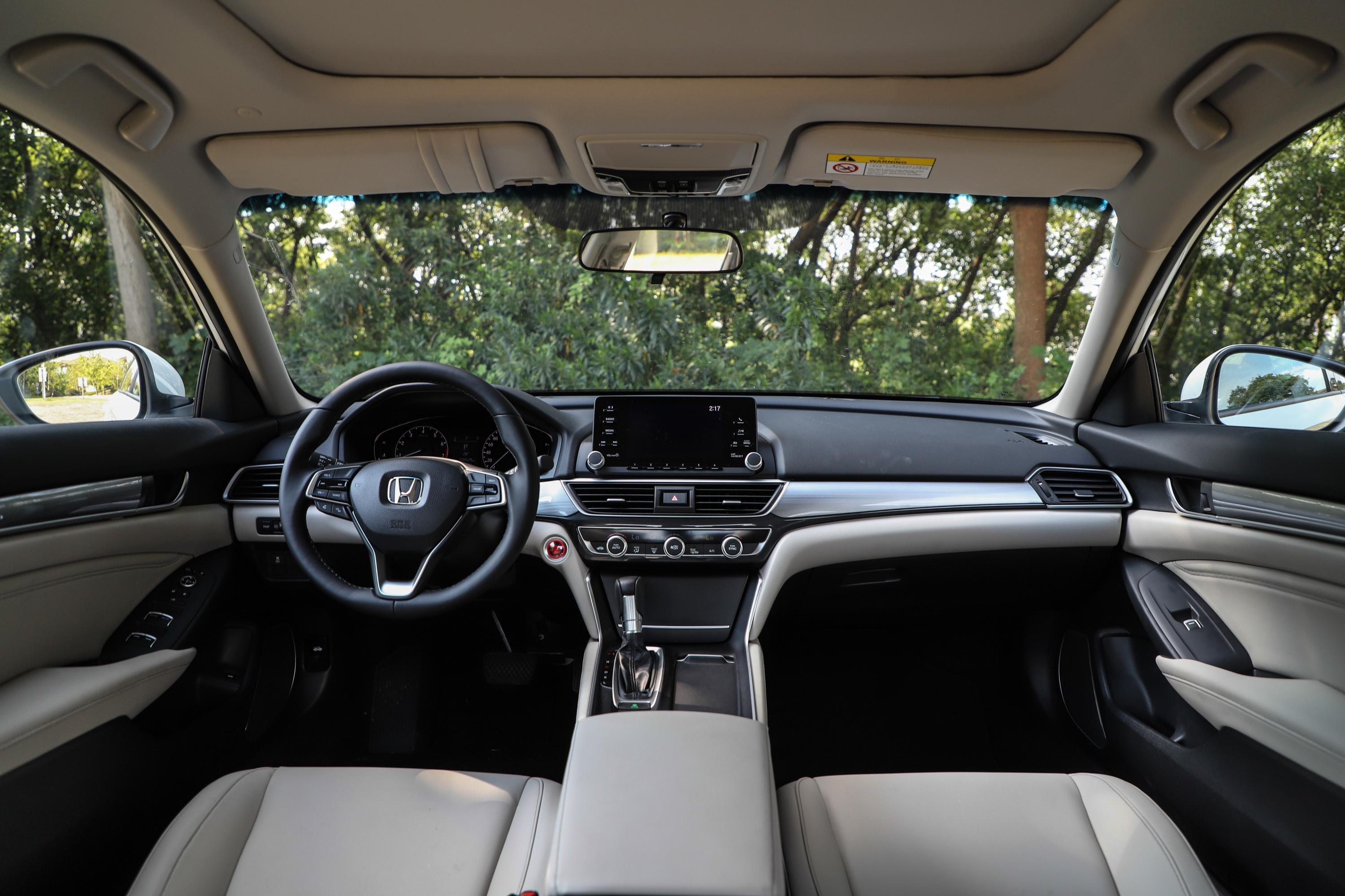 inspire内饰-后排-发动机-易车