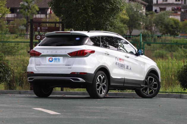 北汽绅宝智行新增入门版车型 售5.99万元