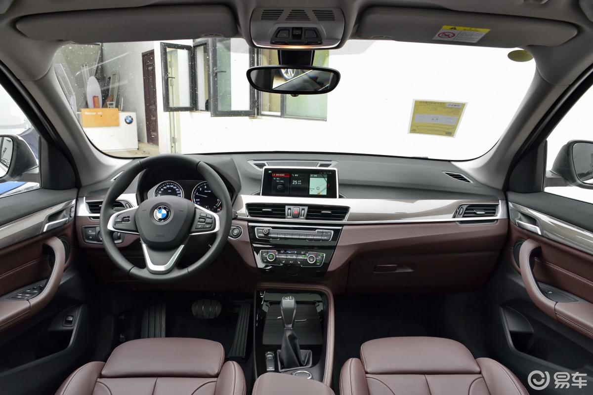 【宝马x12019款xdrive20li 尊享版内饰全景正拍汽车图片-汽车图片大全