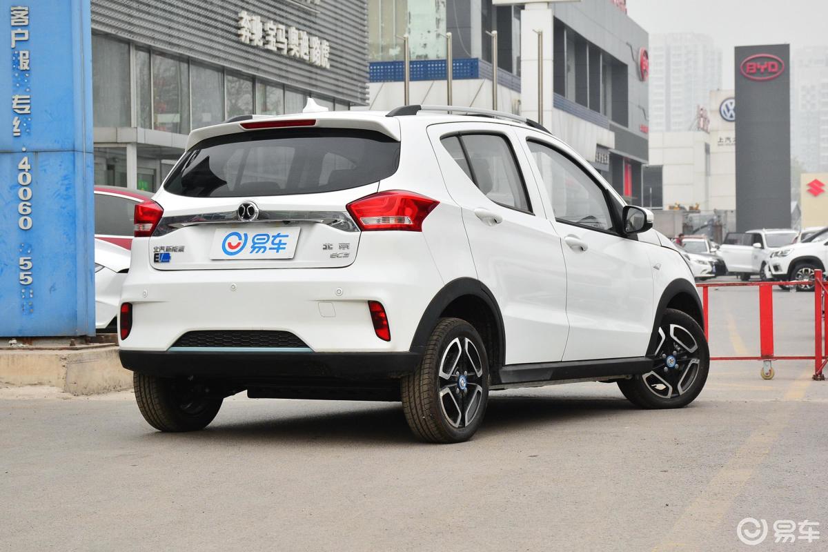 【北汽新能源ec32018款灵动版侧前45度车头向左水平汽车图片-汽车图片