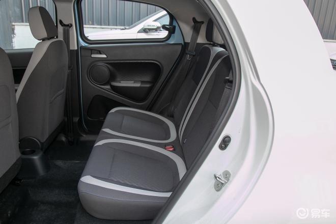 欧拉r1成交价698万起配置丰富空间舒适