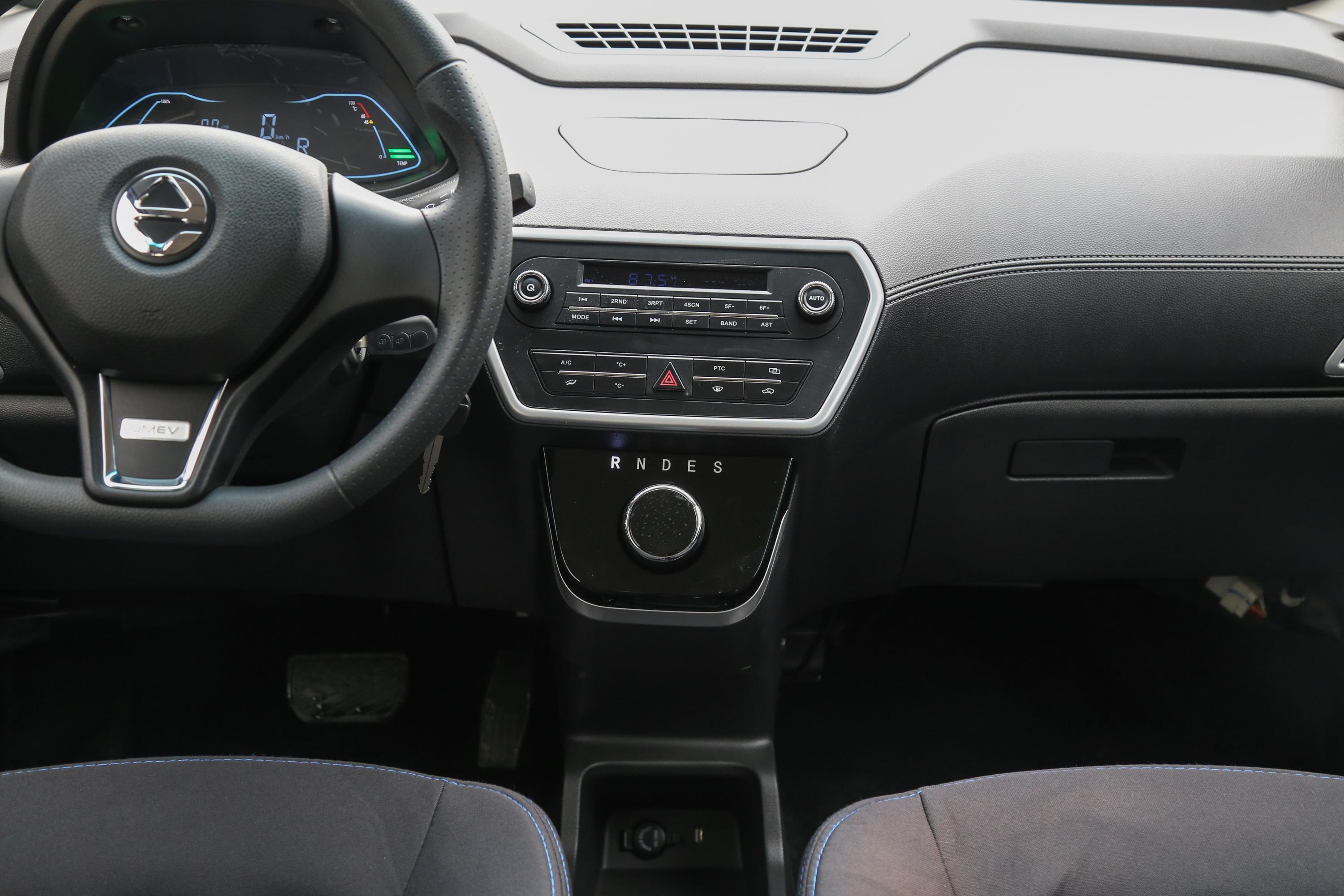 江铃e200n车尾-座椅-空间-易车