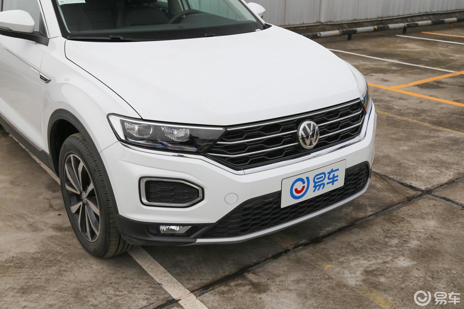 【探歌2018款230tsi 双离合 两驱 时尚型 国v侧前45度车头向右水平