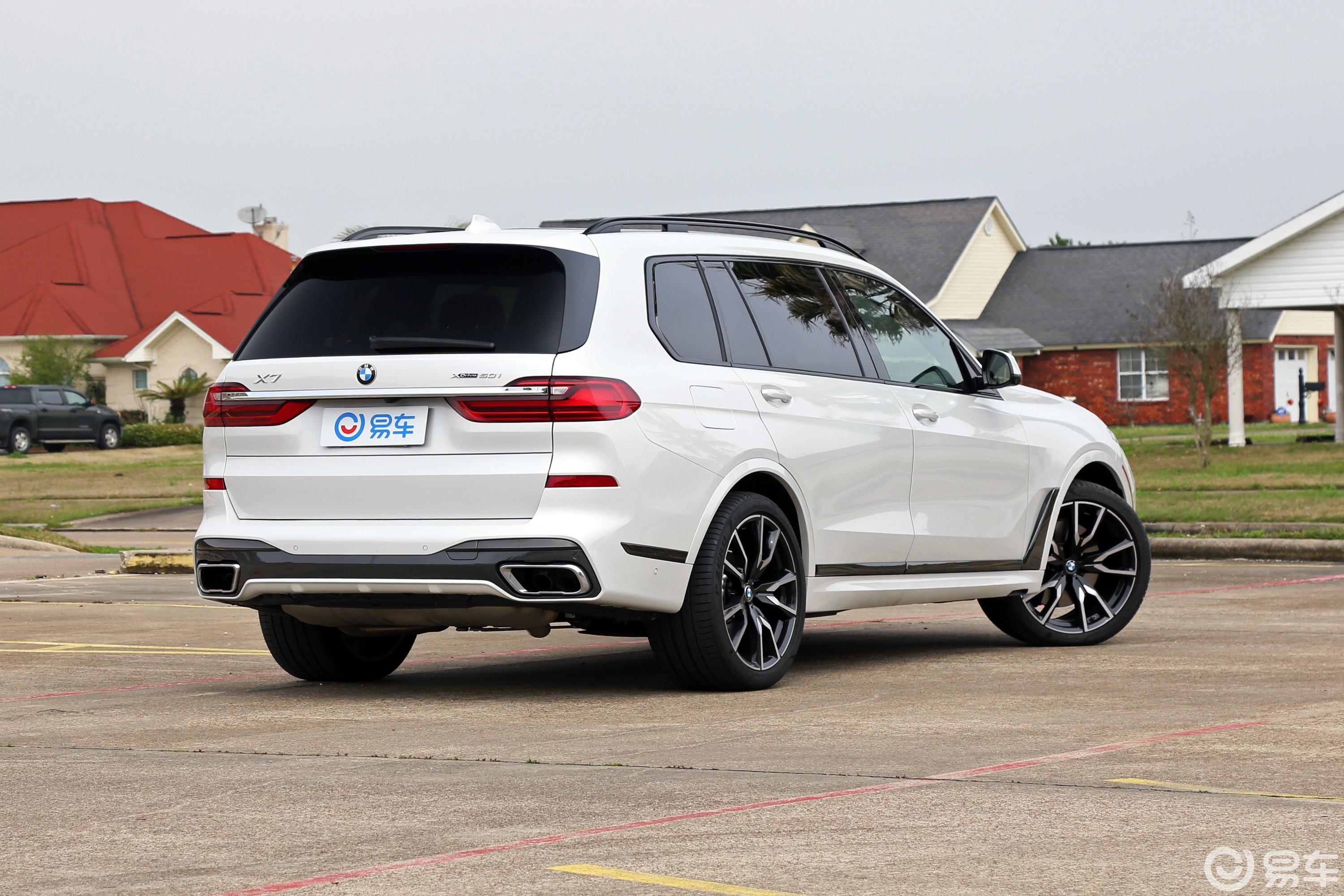 【宝马x72019款xdrive m50i侧后45度车头向右水平汽车图片-汽车图片