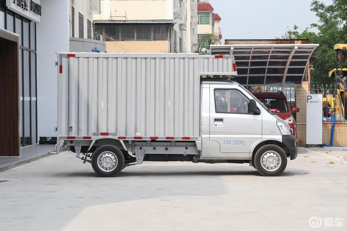 【五菱荣光小卡2017款1.