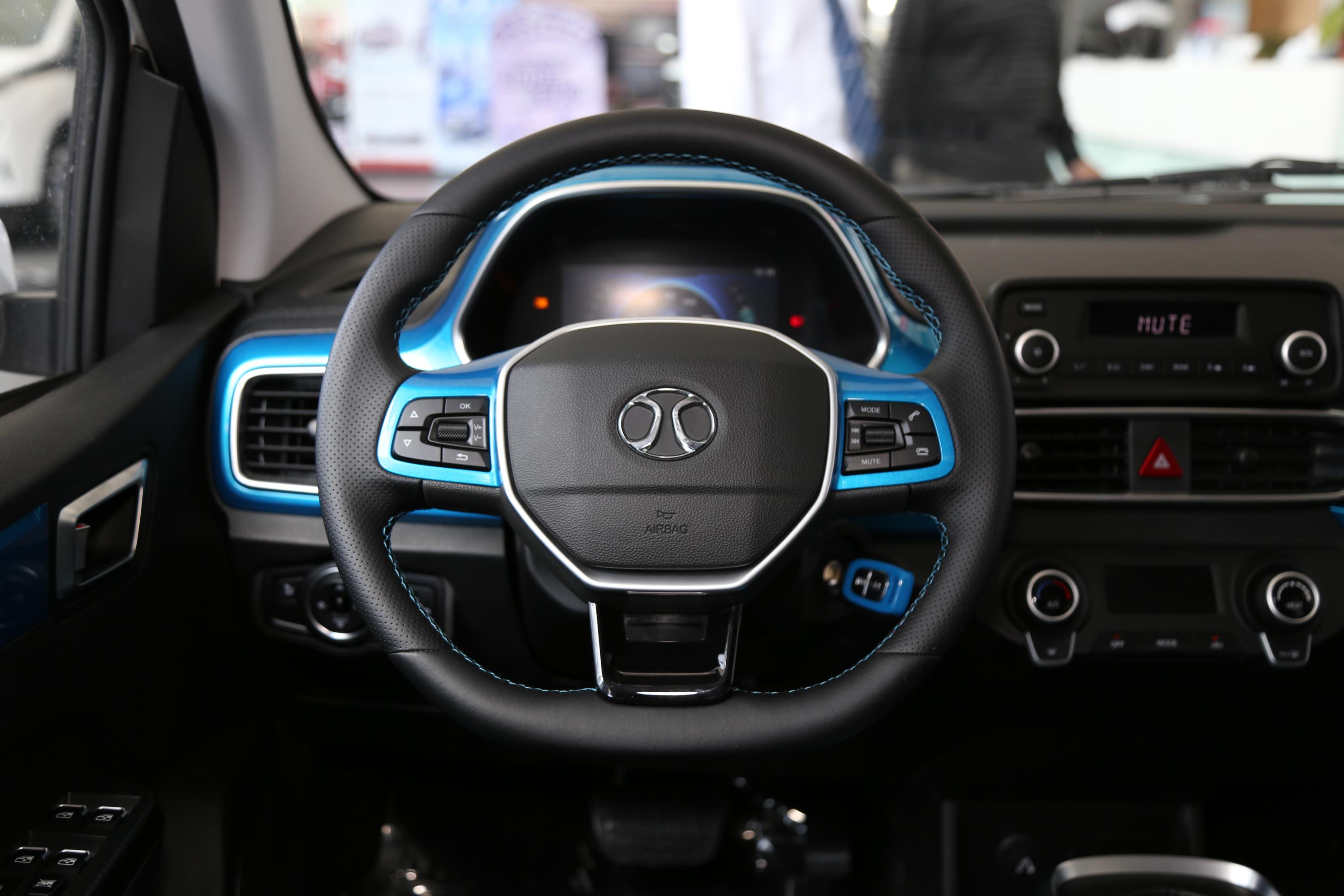 北汽新能源ec3车头-座椅-气囊-易车