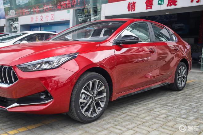 红色全新一代起亚k3提车作业新鲜出炉