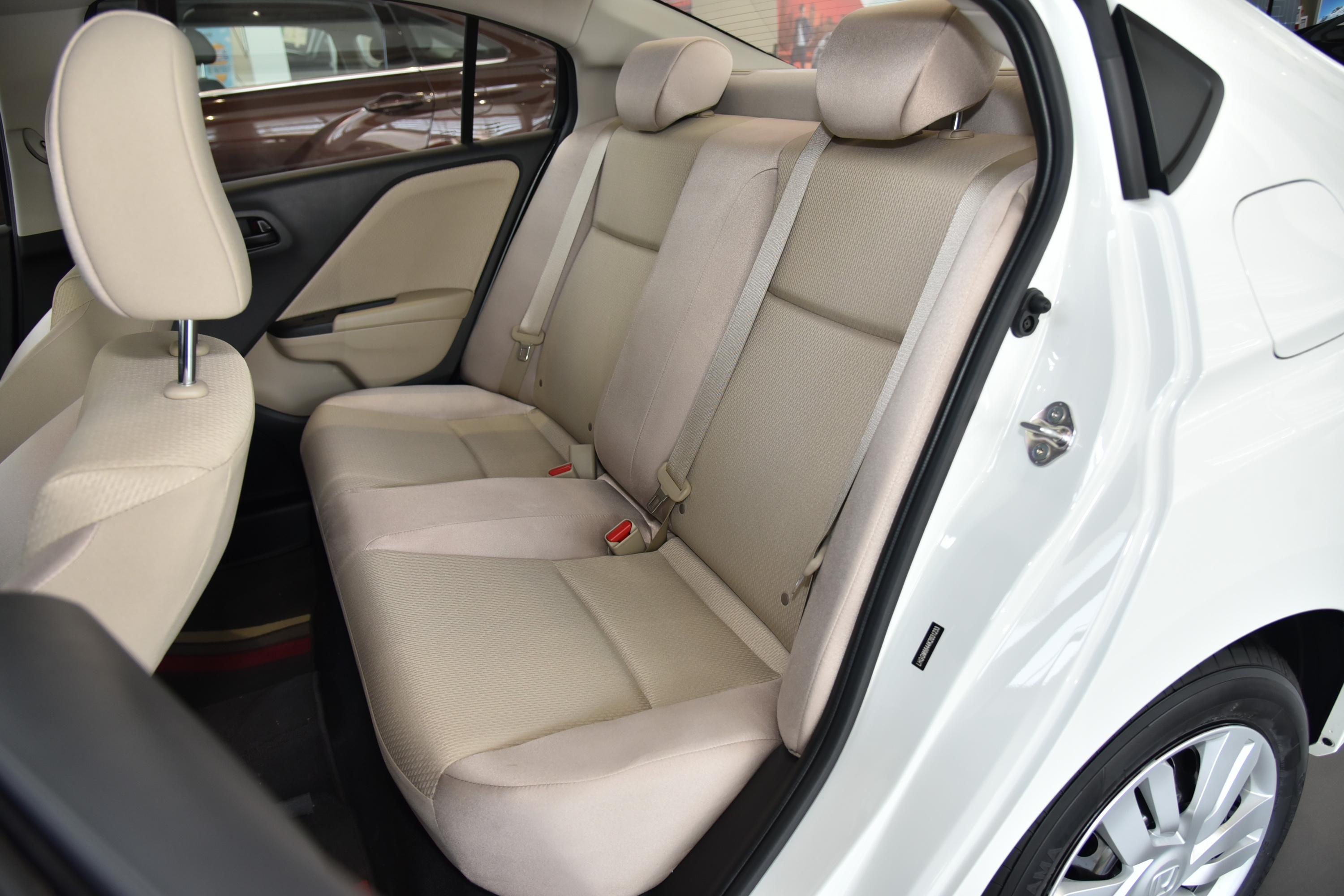 锋范内饰_轴距_配置