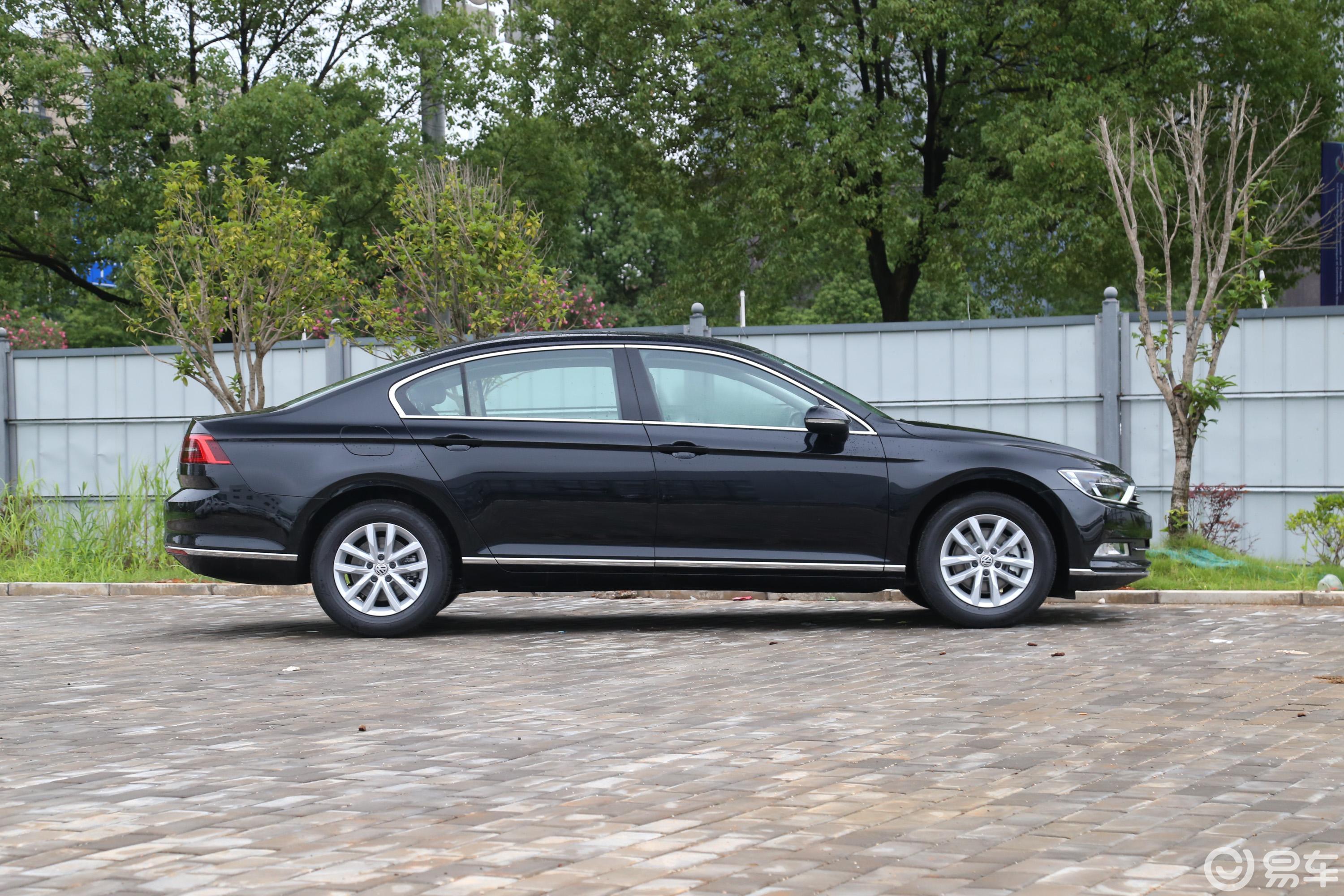 【迈腾2019款280tsi 双离合 舒适型 国vi正侧车头向右水平汽车图片