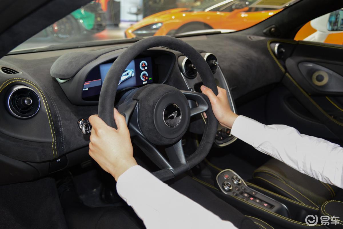 【迈凯伦540c2018款3.8t coupe内饰汽车图片-汽车图片大全】-易车