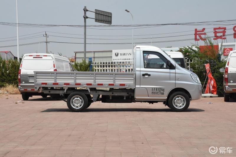 金杯t20外观帅气动力操控性能也都不错