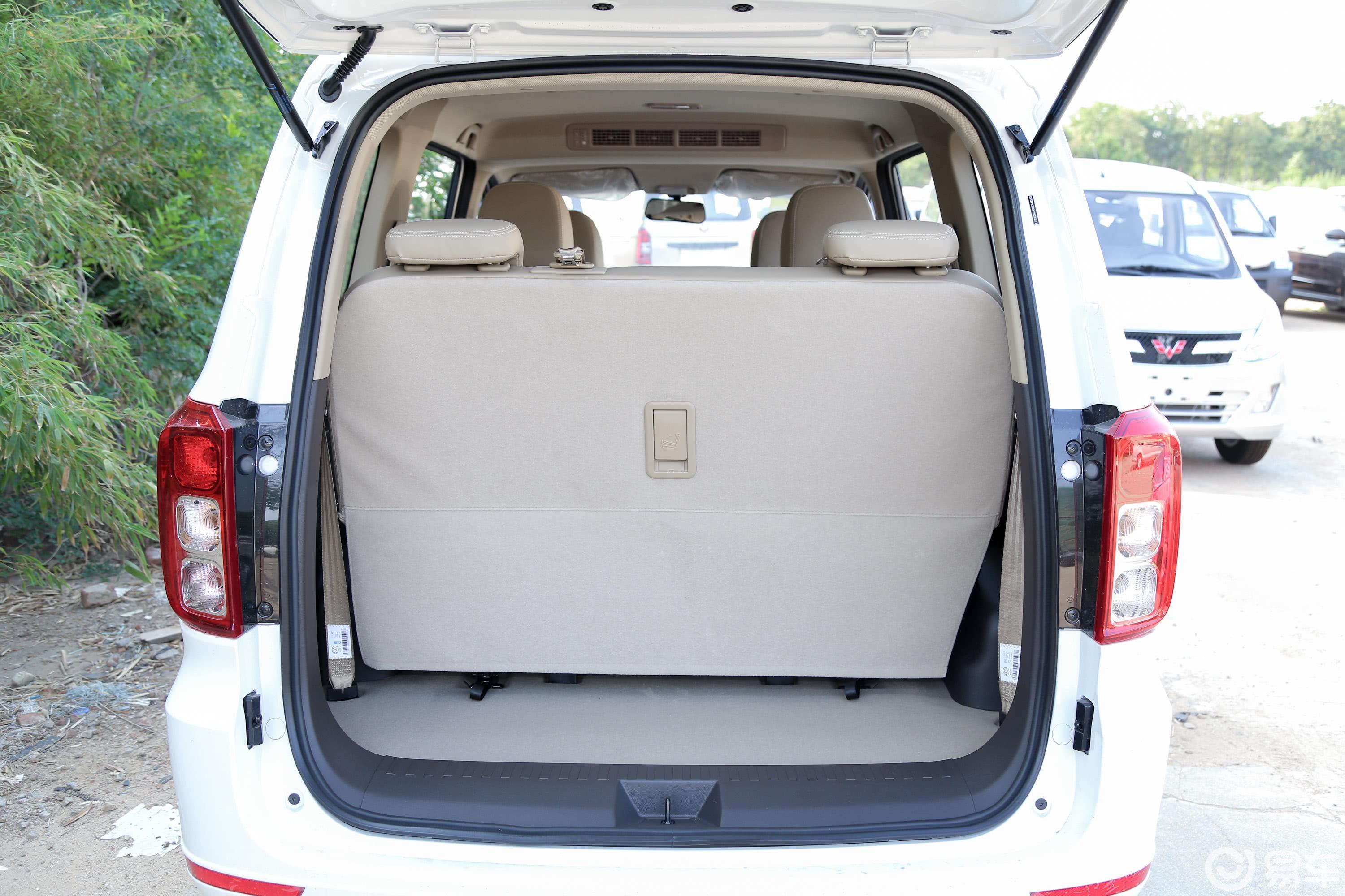 1.5l 手动 舒适型 国vi