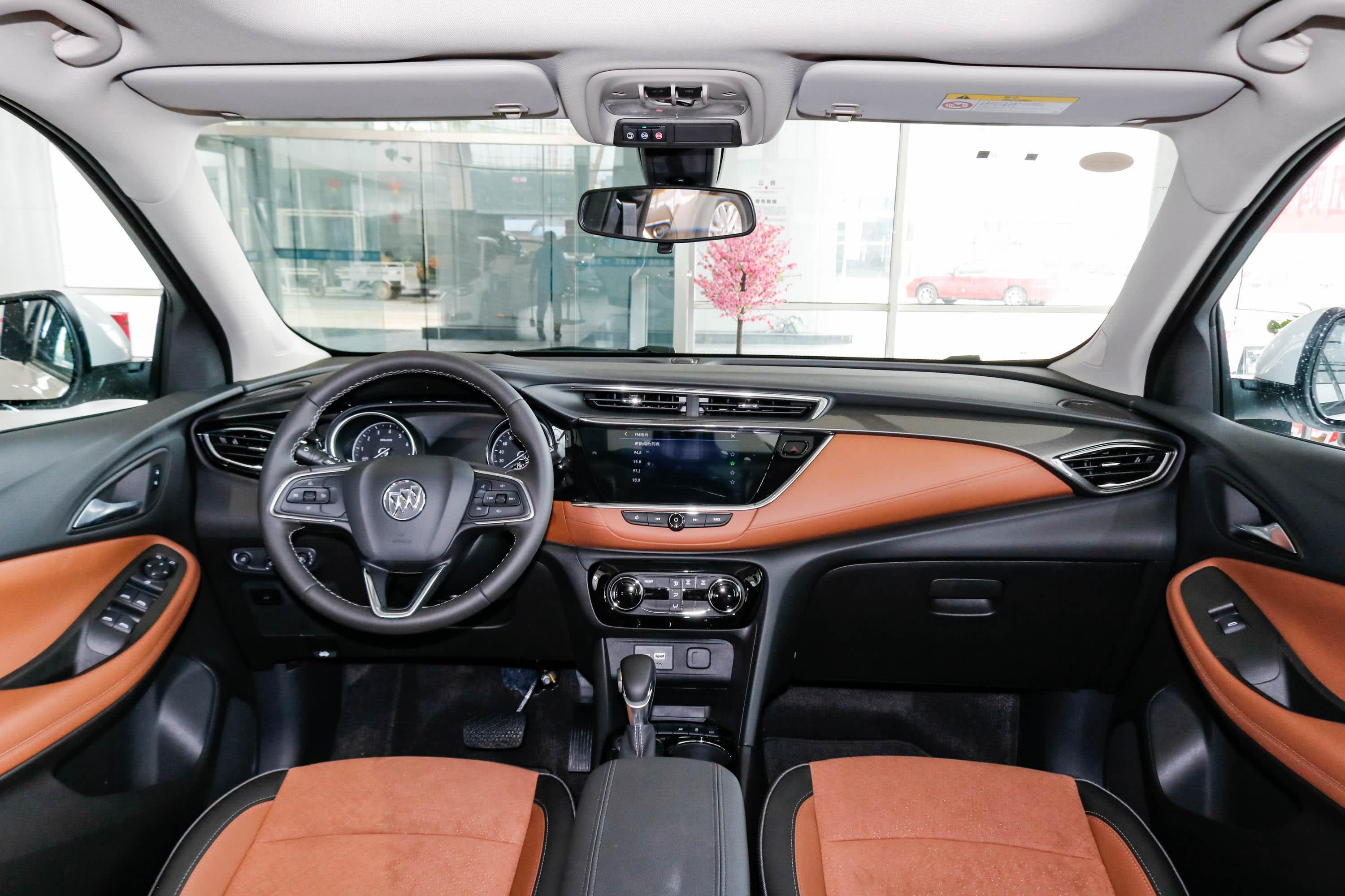 昂科拉gx内饰轴距发动机