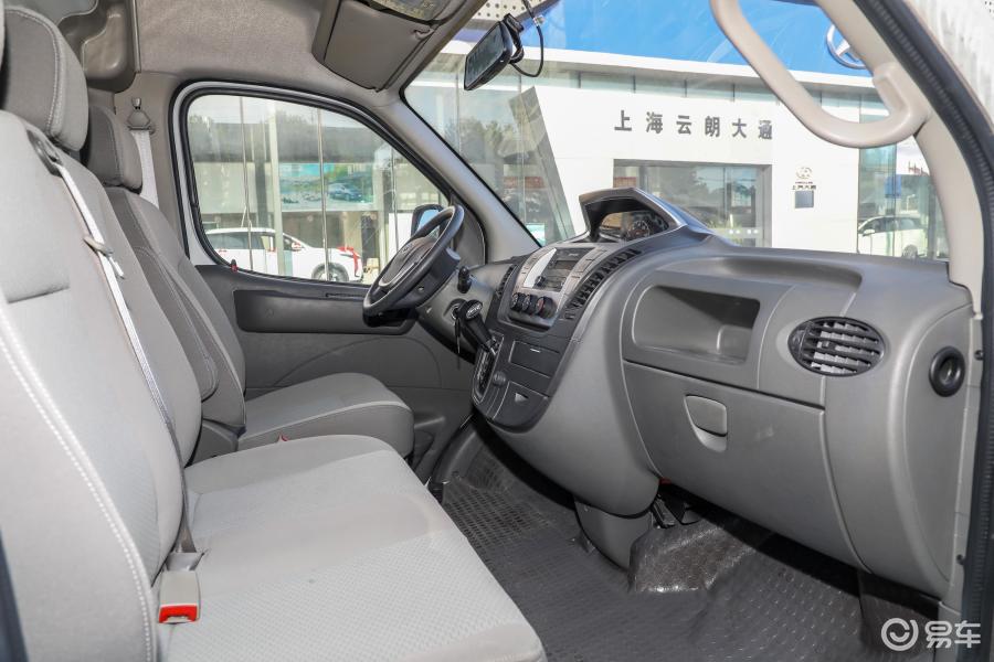 【上汽大通maxus ev802019款纯电动物流车(盲窗版) 短轴中顶 53kwh 2