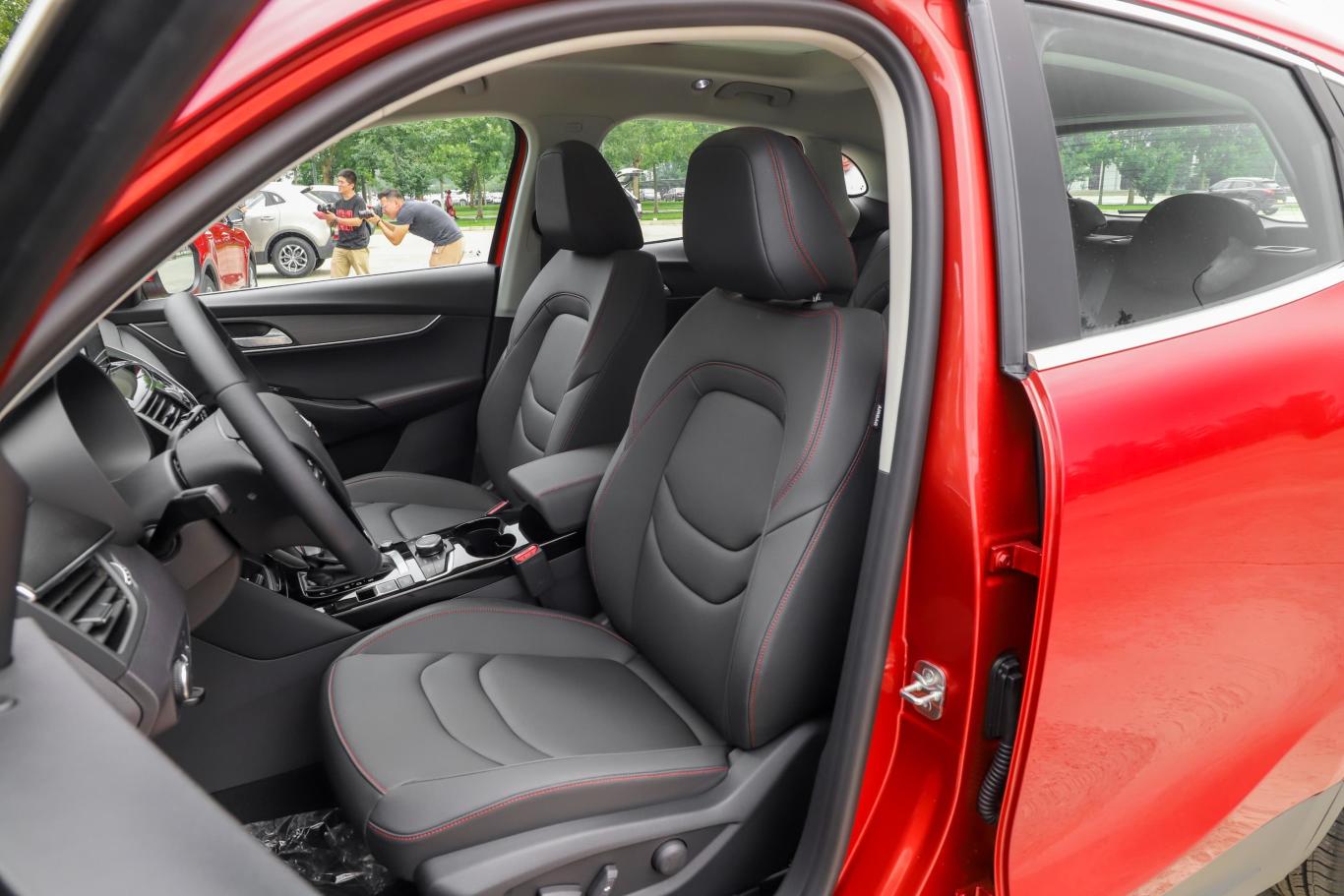 宝沃bx520t 手自一体 领先型驾驶员座椅