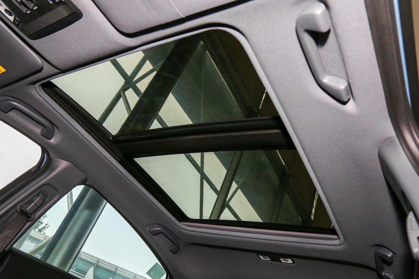 本田xr-v220turbo cvt 旗舰版 国v天窗内拍关闭