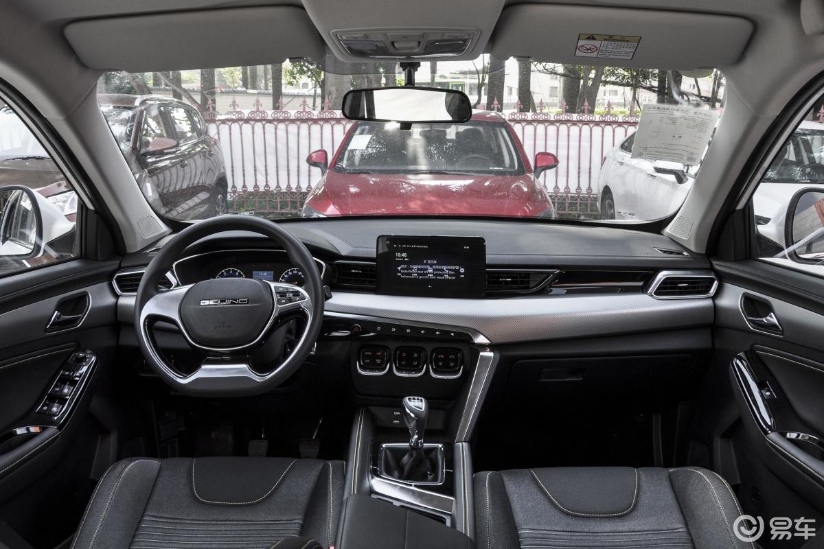 5l 手动 荣耀版内饰全景正拍汽车图片-汽车图片大全】-易车