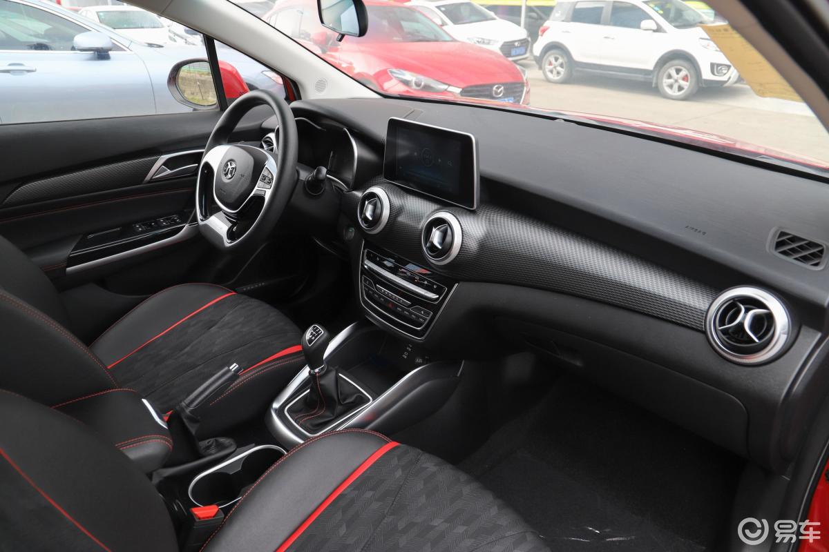 【绅宝d502019款1.