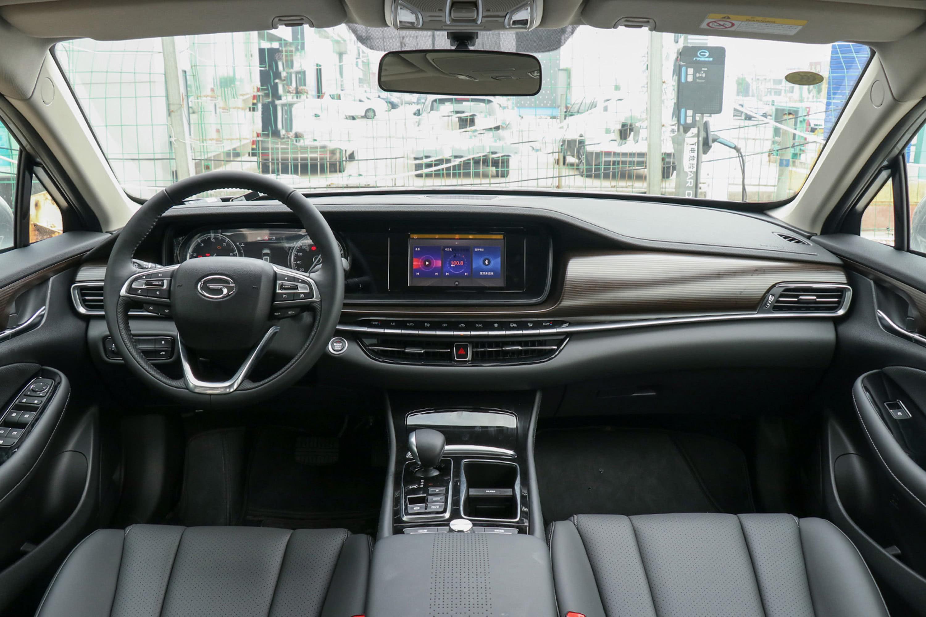 传祺ga6内饰-空间-驻车-易车