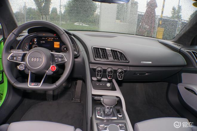 限时特惠 东奥奥迪r8购车送8800元大礼