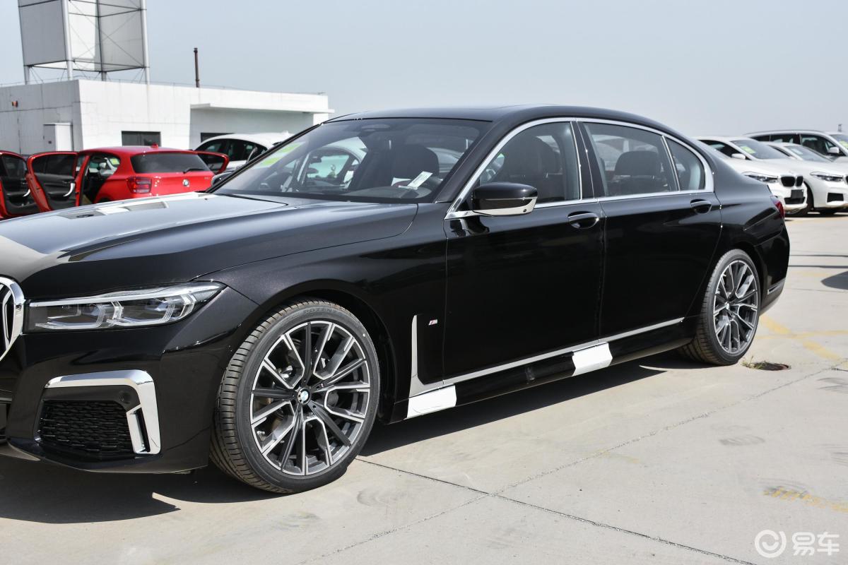 【宝马7系2019款740li xdrive 行政型 m运动套装外观汽车图片-汽车