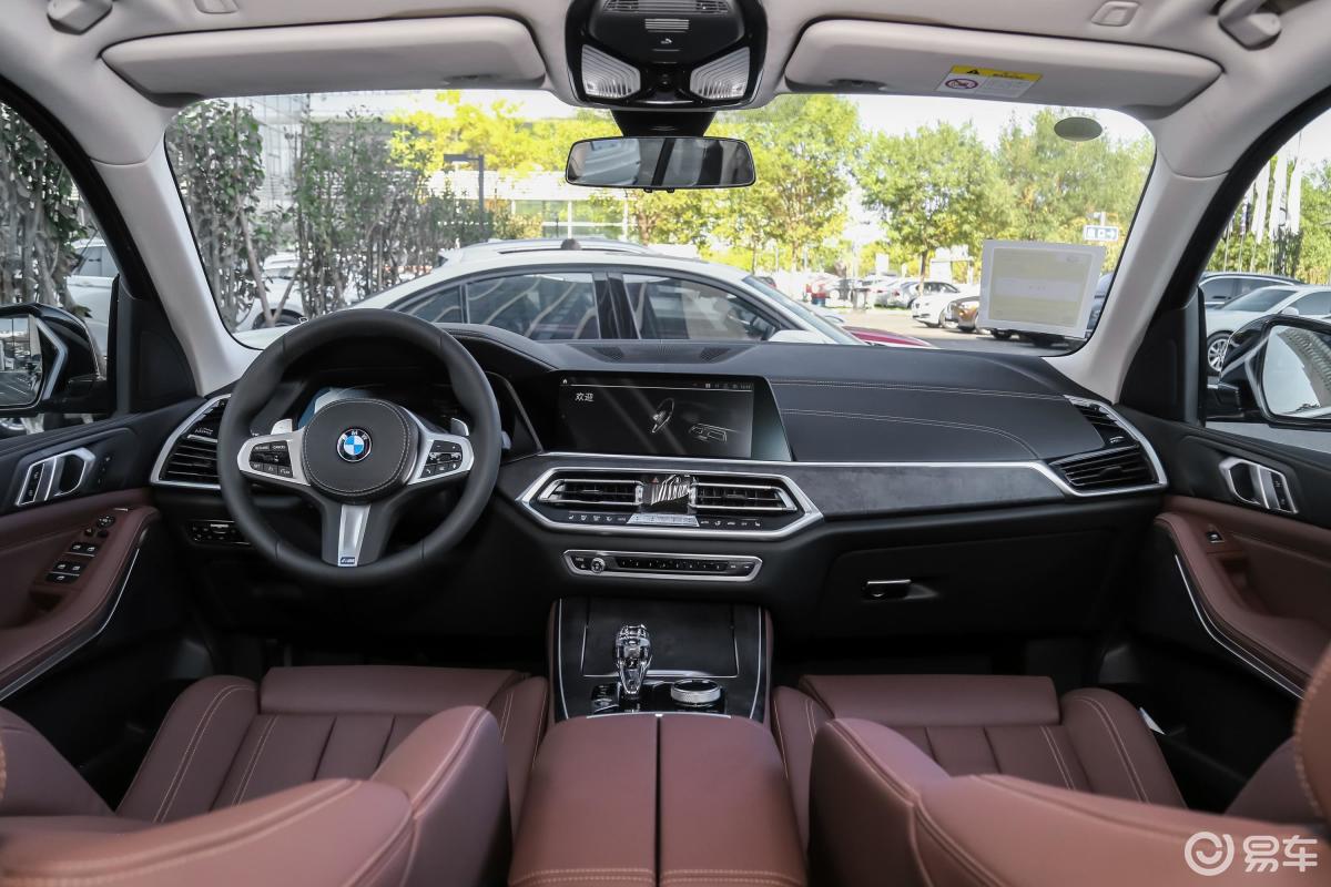【宝马x52019款xdrive40i m运动套装内饰全景正拍汽车图片-汽车图片