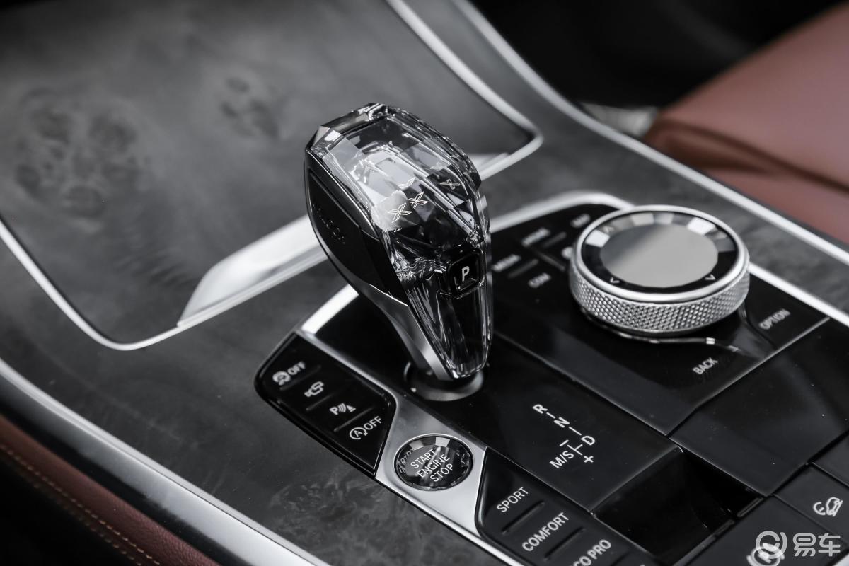 【宝马x52019款xdrive40i m运动套装换挡杆汽车图片-汽车图片大全】