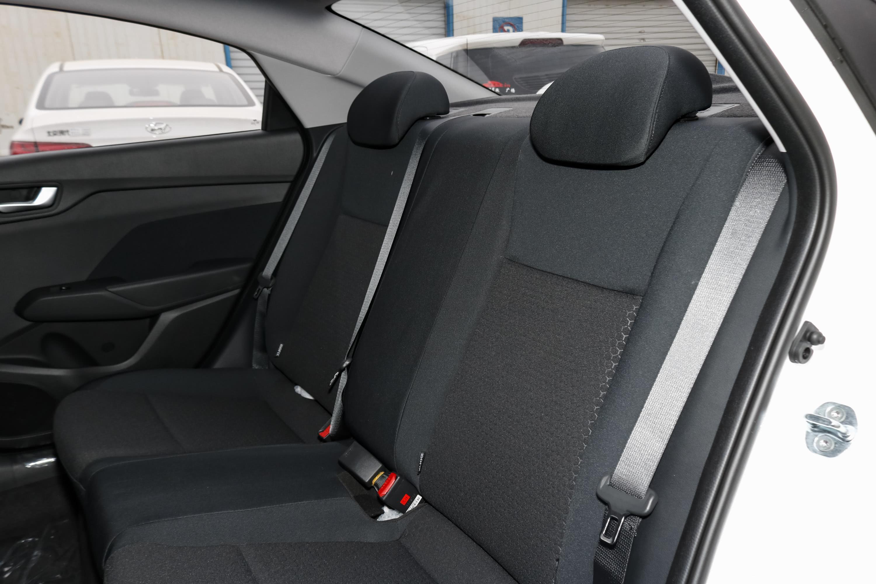 悦纳空间-轴距-配置-易车