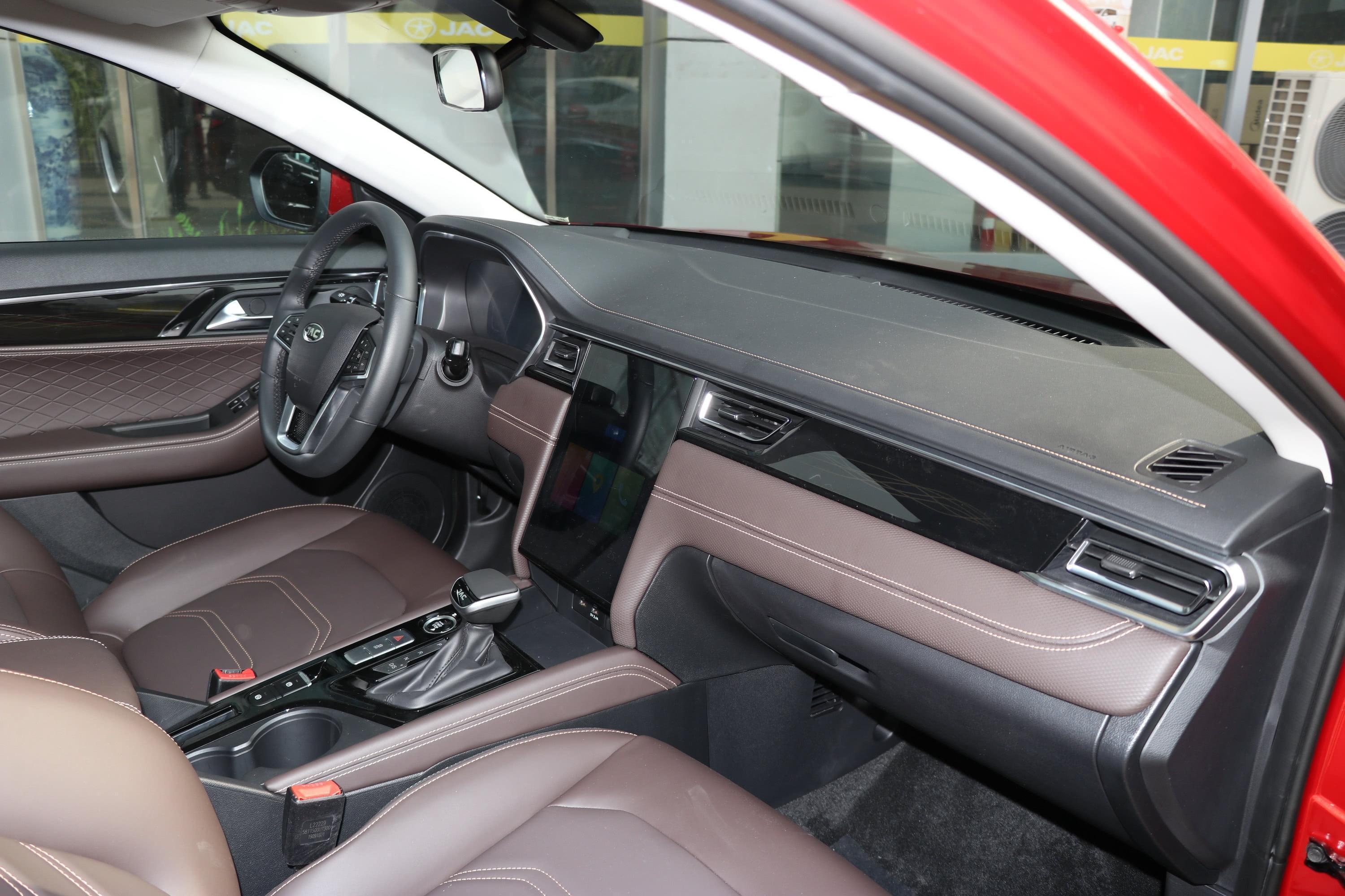 嘉悦a5内饰-后排-发动机-易车