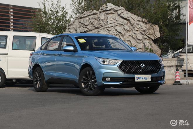 新宝骏rc-6狂欢节 钜惠0.9万 36期0利率