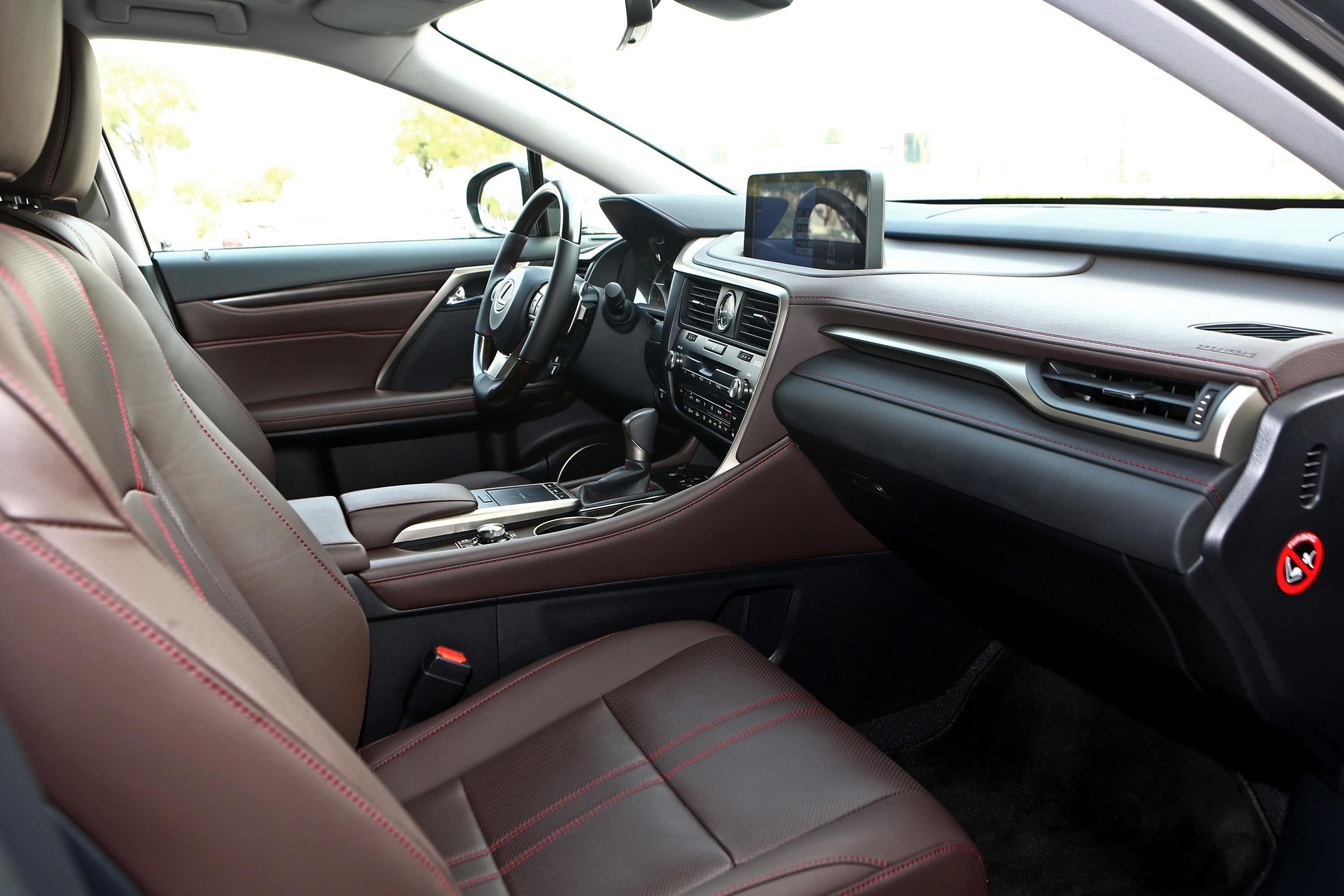 雷克萨斯rx控制系统轴距发动机