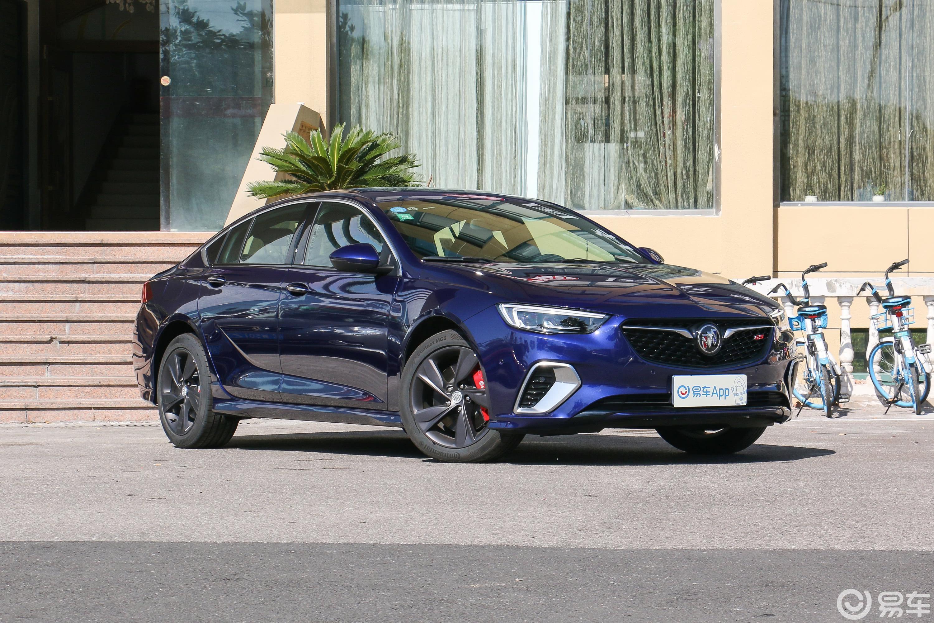 【君威2019款gs 28t 尊贵版 国v侧前45度车头向右水平汽车图片-汽车