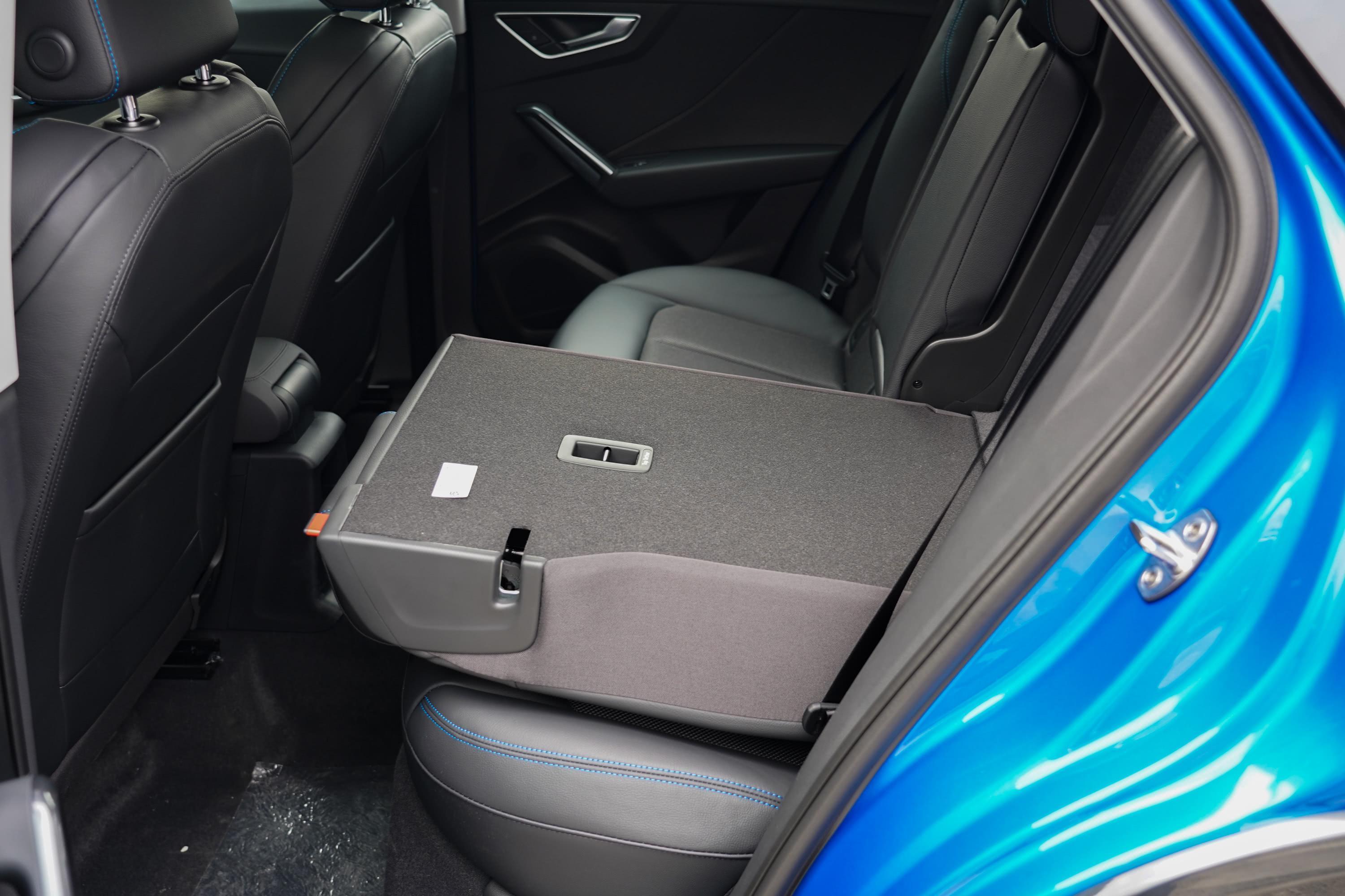 奥迪q2l 纯电动前脸_座椅_气囊