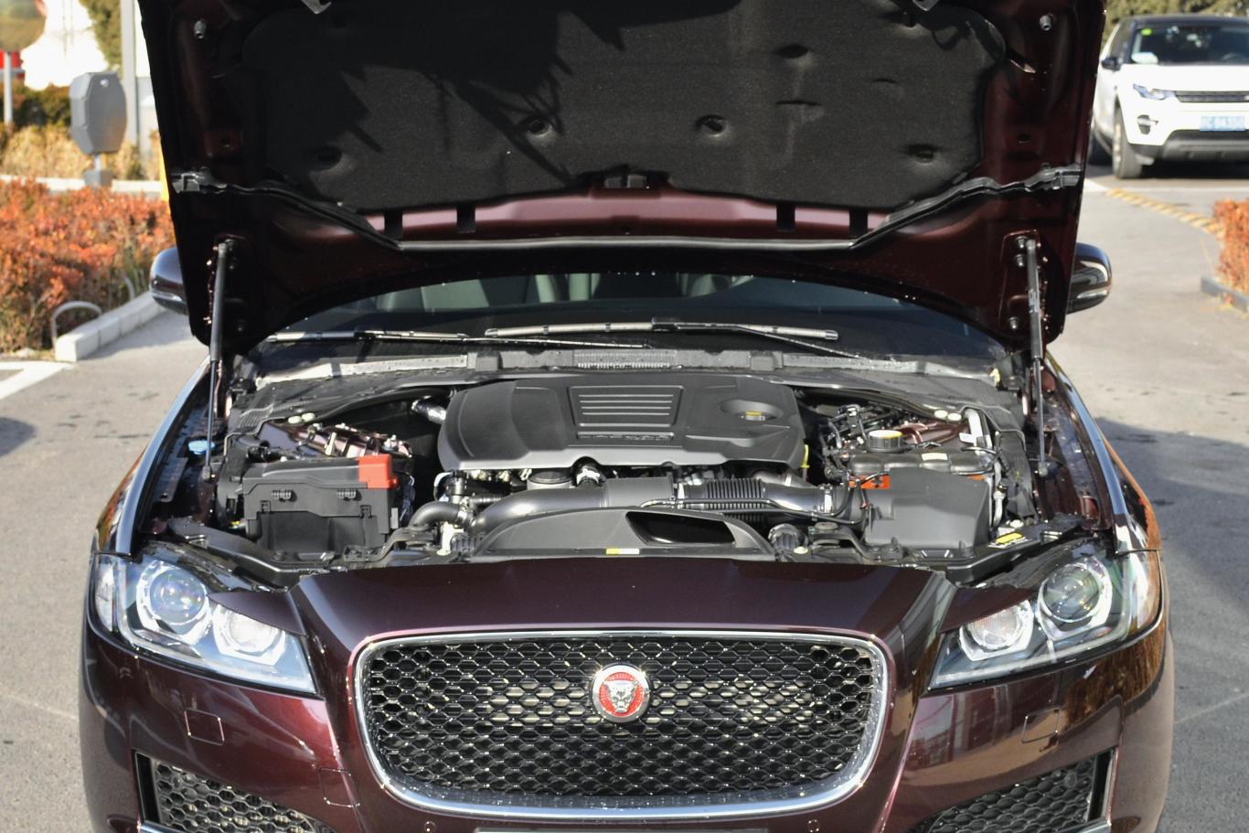 捷豹xfl2.0t p200 两驱 风华版前舱整体